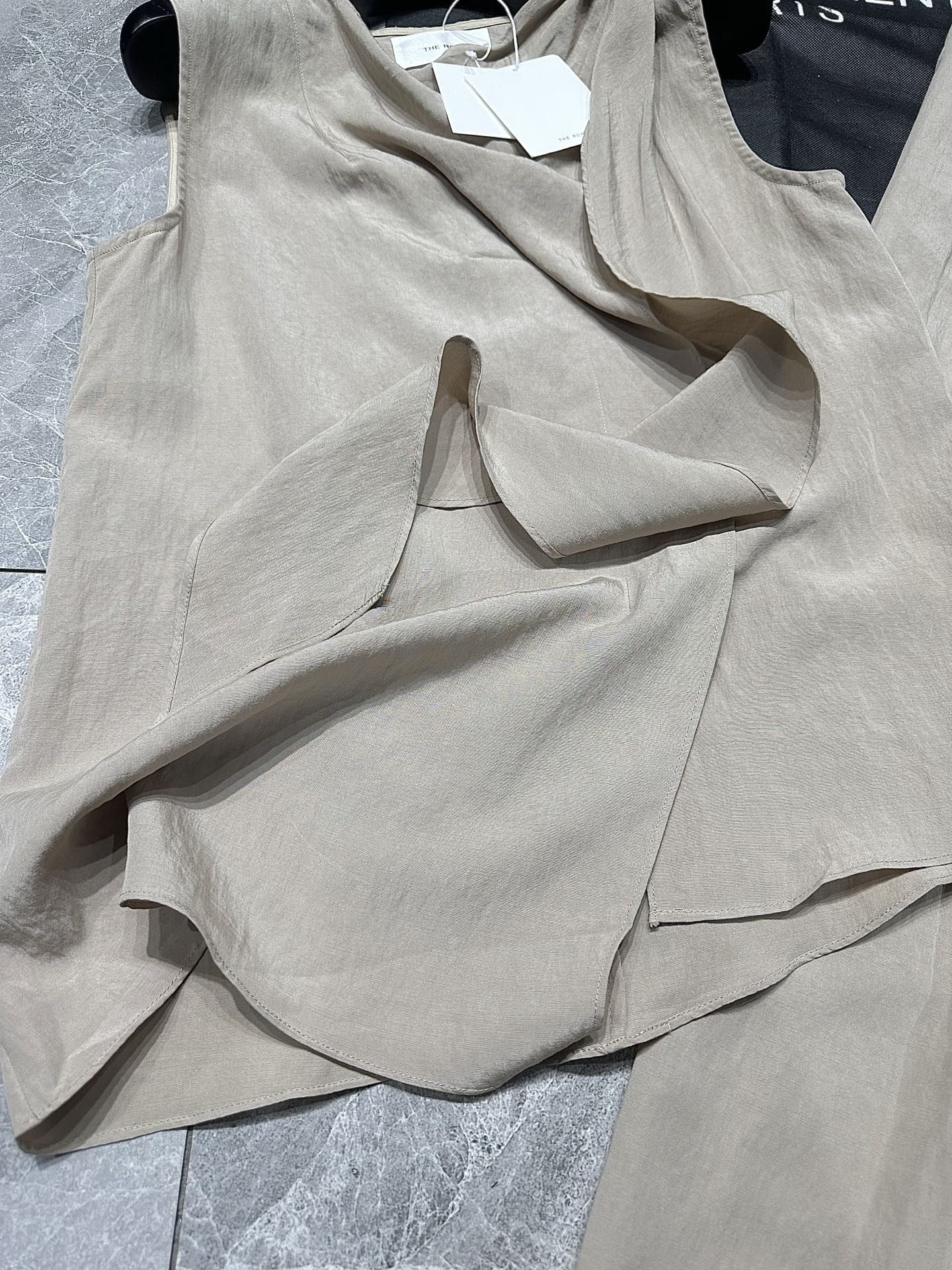 “Stylish Women’s Suit Collection: Simple, Wide-Legged, and Elegant Designs for Summer” - 图片 6