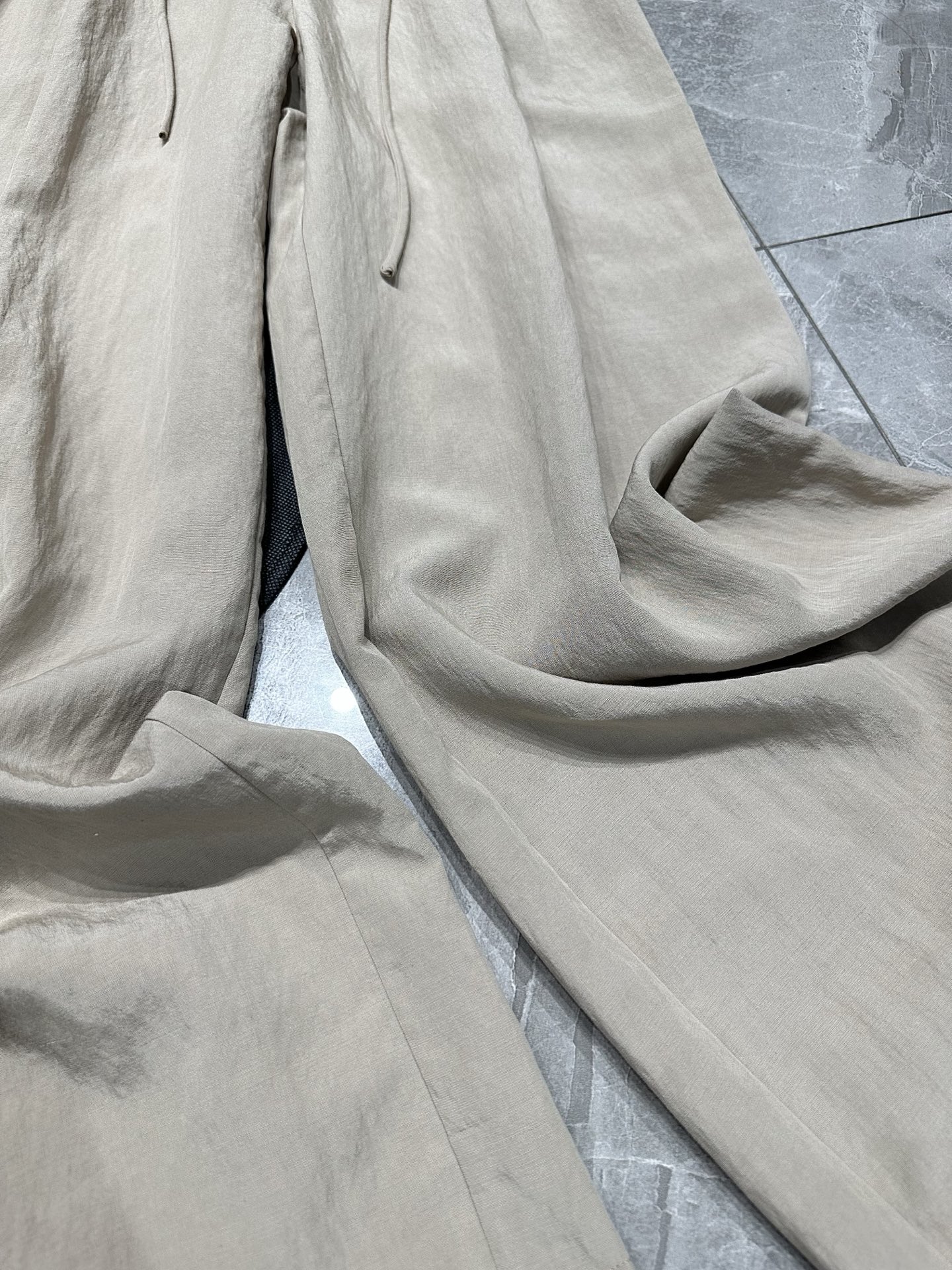 “Stylish Women’s Suit Collection: Simple, Wide-Legged, and Elegant Designs for Summer” - 图片 9