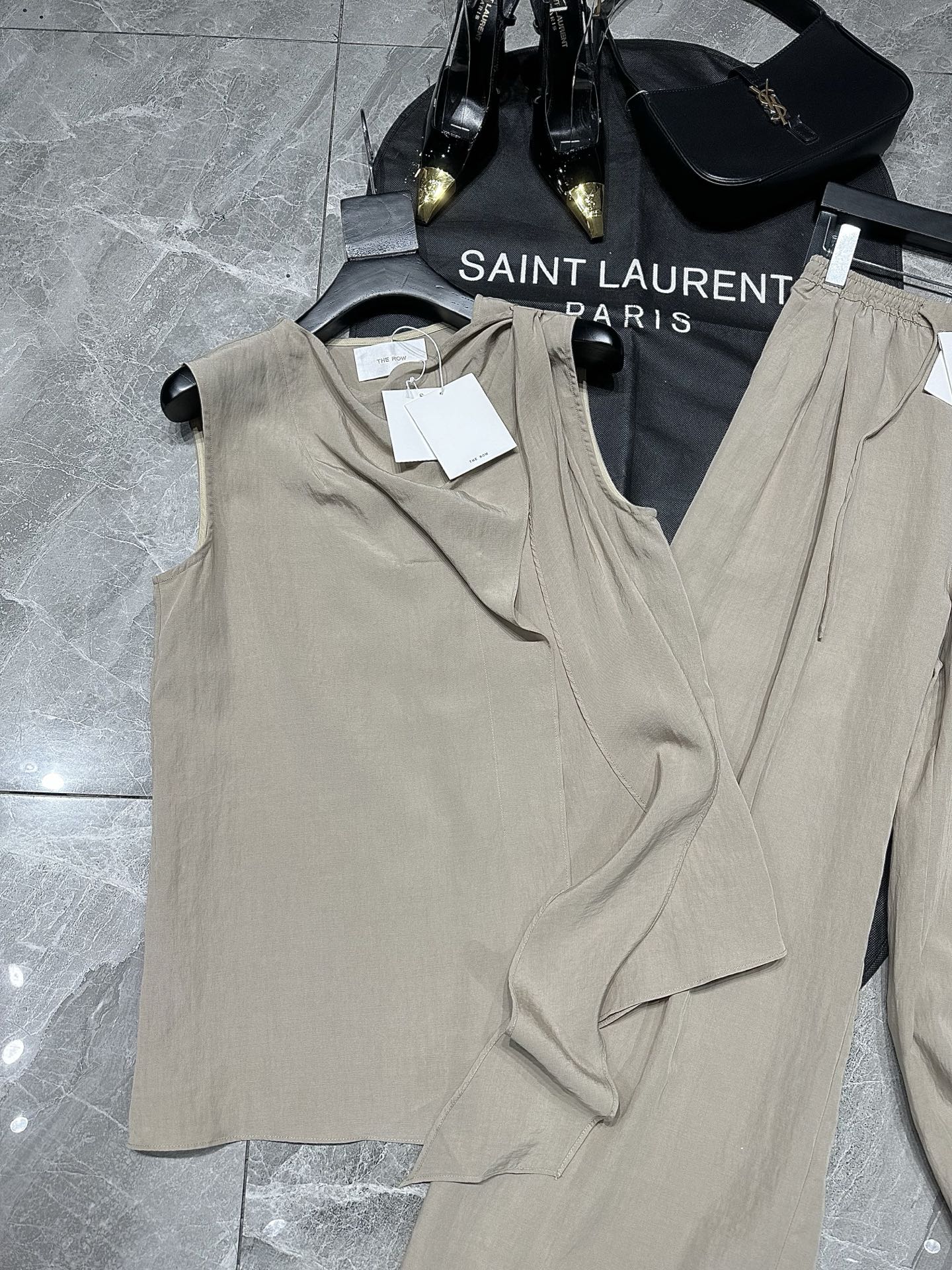 “Stylish Women’s Suit Collection: Simple, Wide-Legged, and Elegant Designs for Summer” - 图片 4