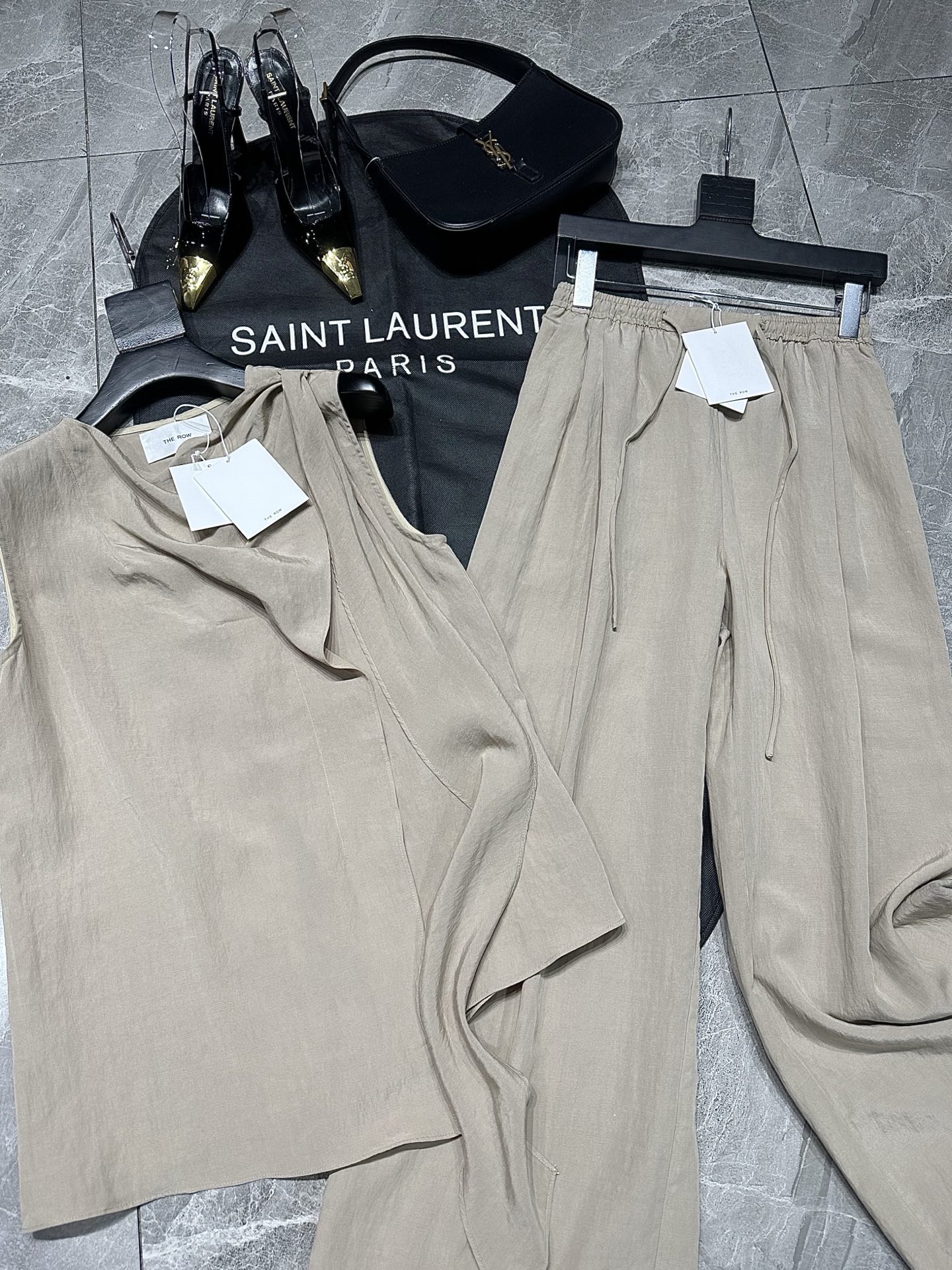 “Stylish Women’s Suit Collection: Simple, Wide-Legged, and Elegant Designs for Summer” - 图片 2