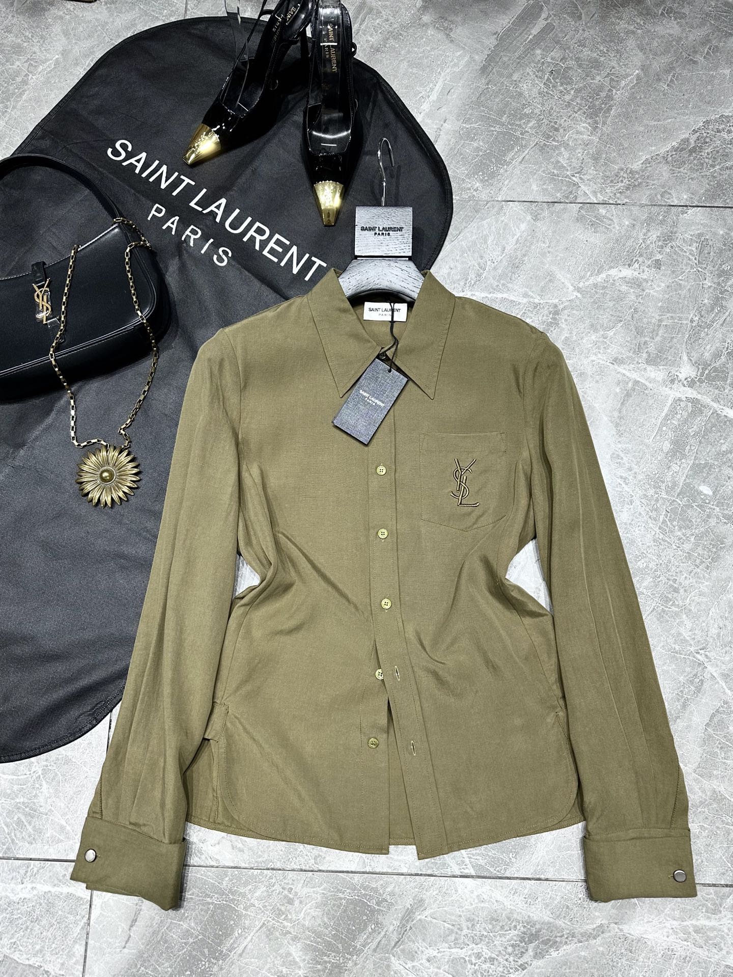 Saint Laurent One-Size-Fits-All Female Suit with Custom Embroidery and Air Ventilated Bag - 图片 1