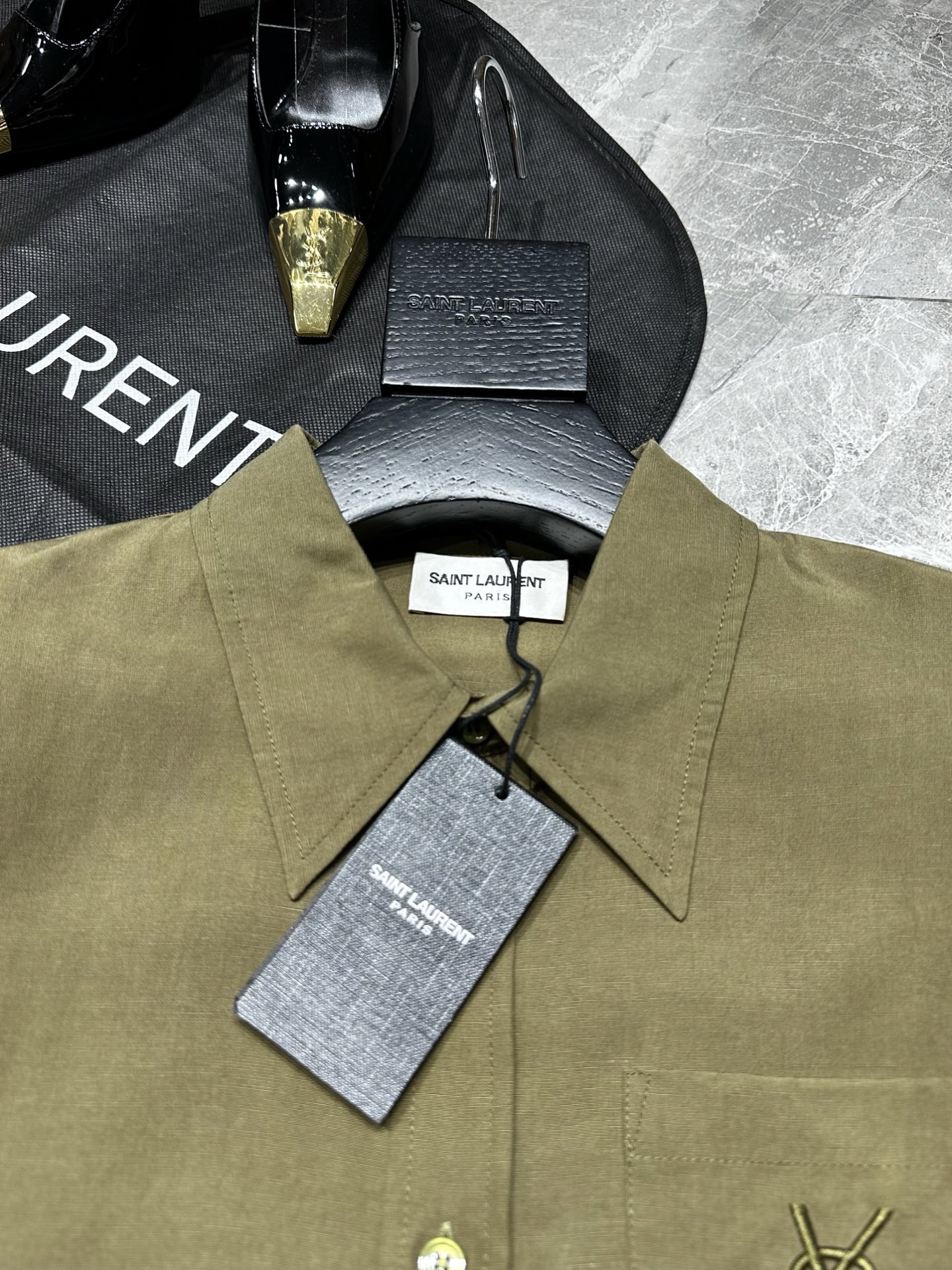 Saint Laurent One-Size-Fits-All Female Suit with Custom Embroidery and Air Ventilated Bag - 图片 8