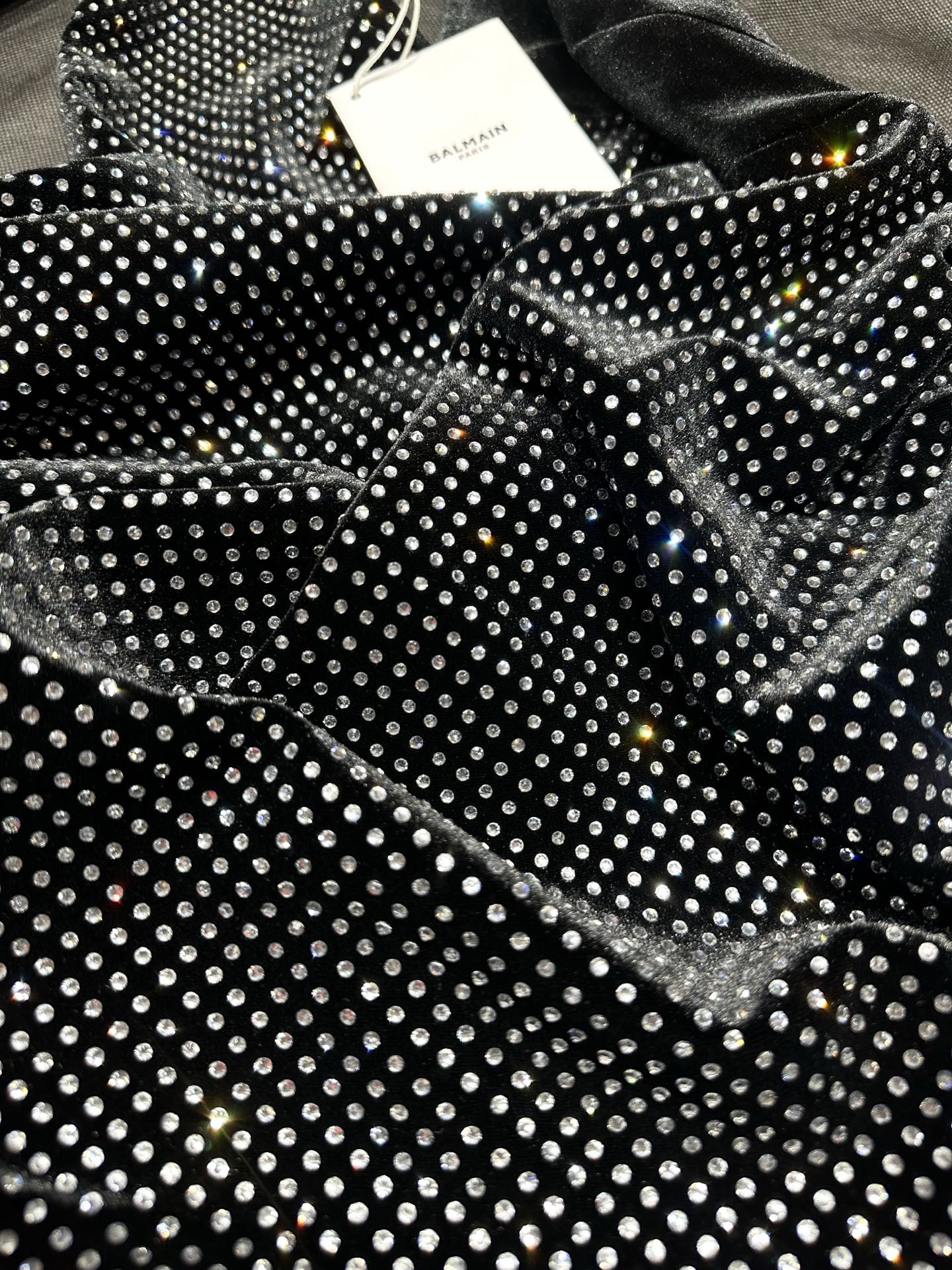 “Exclusive BALMAI 25 Fall and Winter Female Dress with Velvet Veste and Tweed Details” - 图片 7