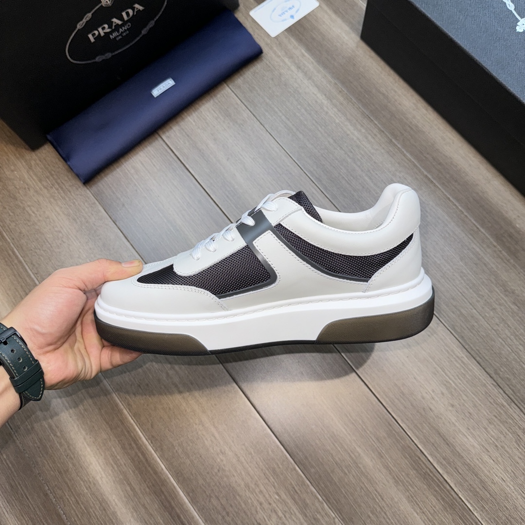 [PRADA] Prada P260-Calidad de gama alta Original única- Parte superior: piel de becerro Napa, tela d