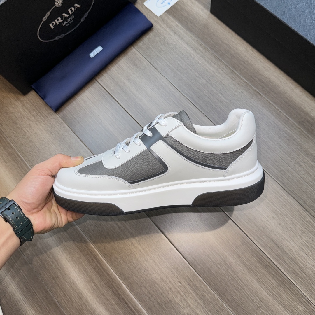 [PRADA] Prada P260 - Calidad de gama alta Original único - Parte superior: piel de becerro napa, pie