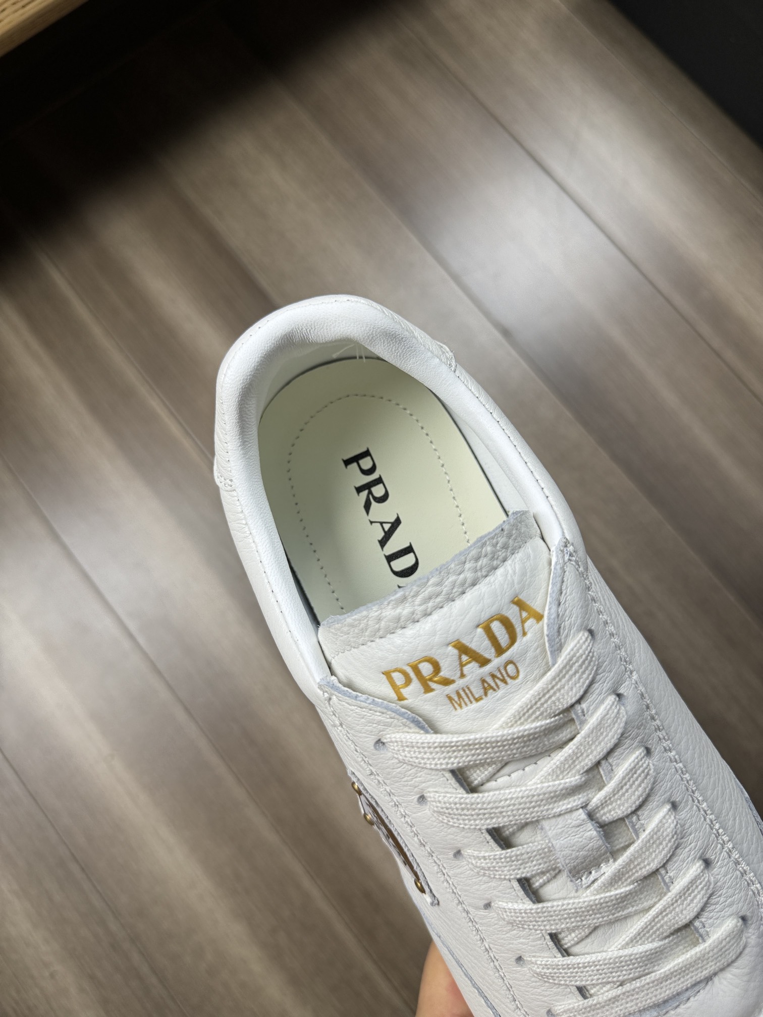 【 PRADA】Prada P370-Calidad de gama alta Original única- Parte superior: Piel de becerro de lucha, ci
