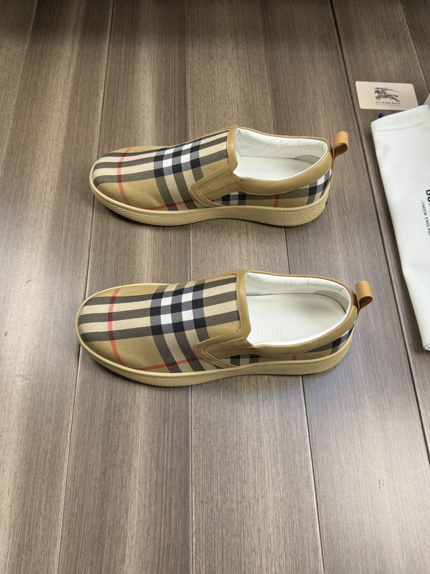 [BURBERRY] Burberry P290 - Calidad de gama alta Original único - Parte superior: tela de tótem de ma