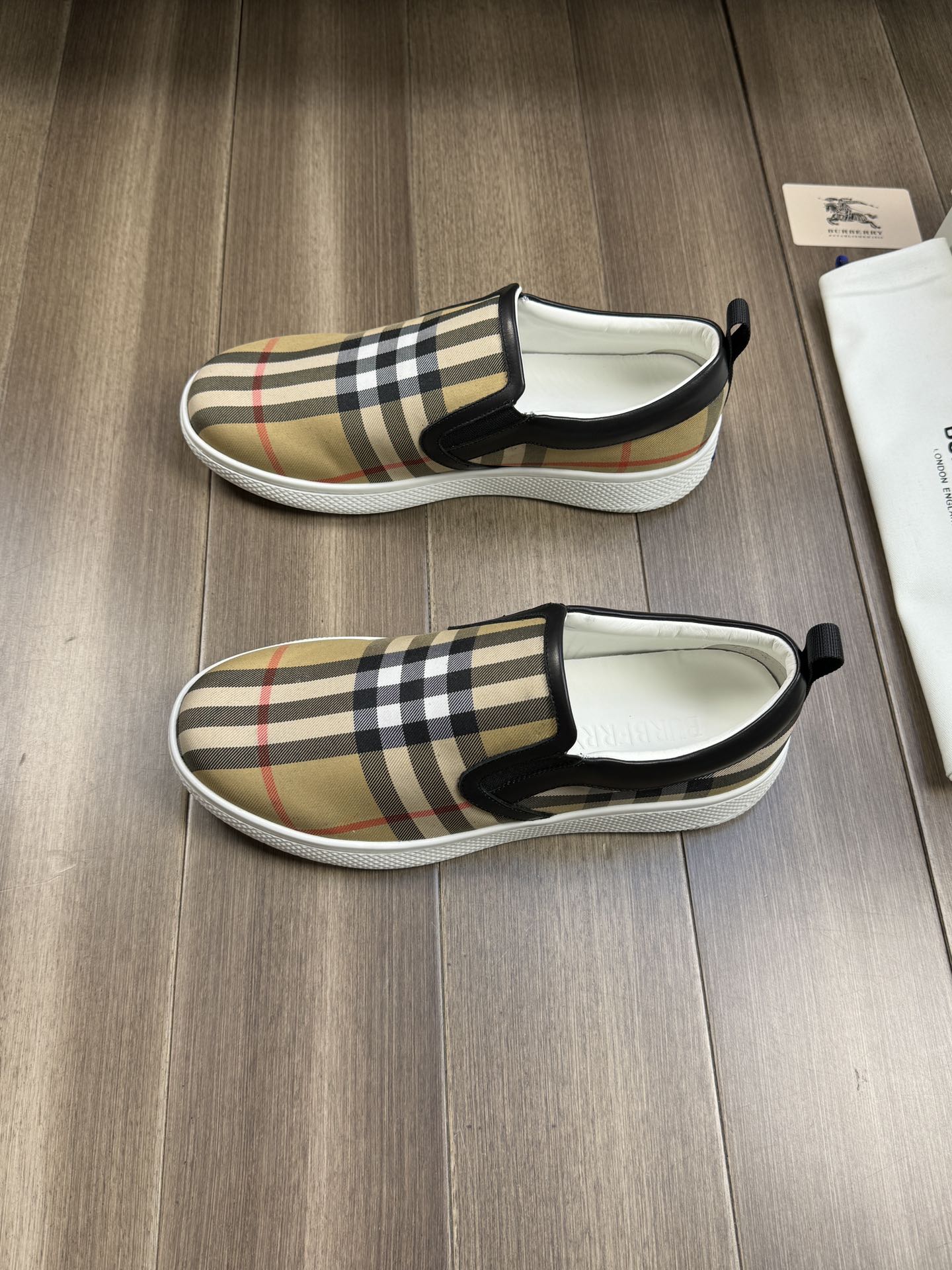 [BURBERRY] Burberry P290 - Calidad de gama alta Original único - Parte superior: tela de tótem de ma
