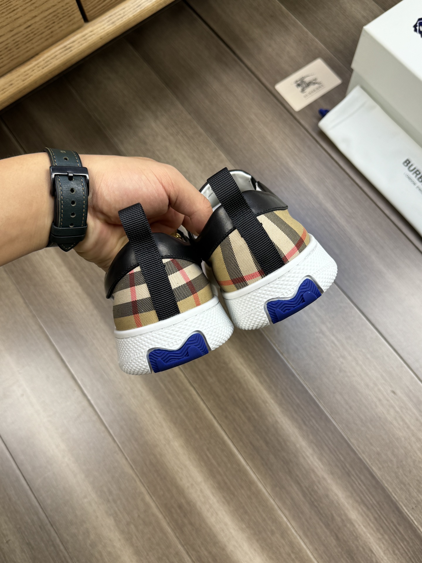 [BURBERRY] Burberry P290 - Calidad de gama alta Original único - Parte superior: tela de tótem de ma
