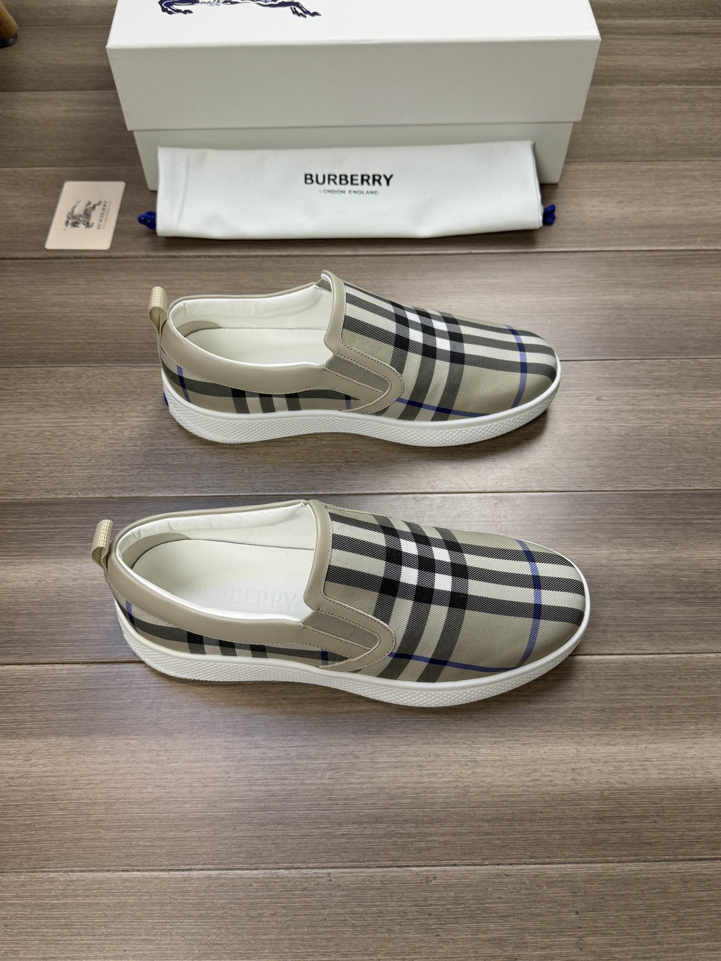 [BURBERRY] Burberry P290 - Calidad de gama alta Original único - Parte superior: tela de tótem de ma