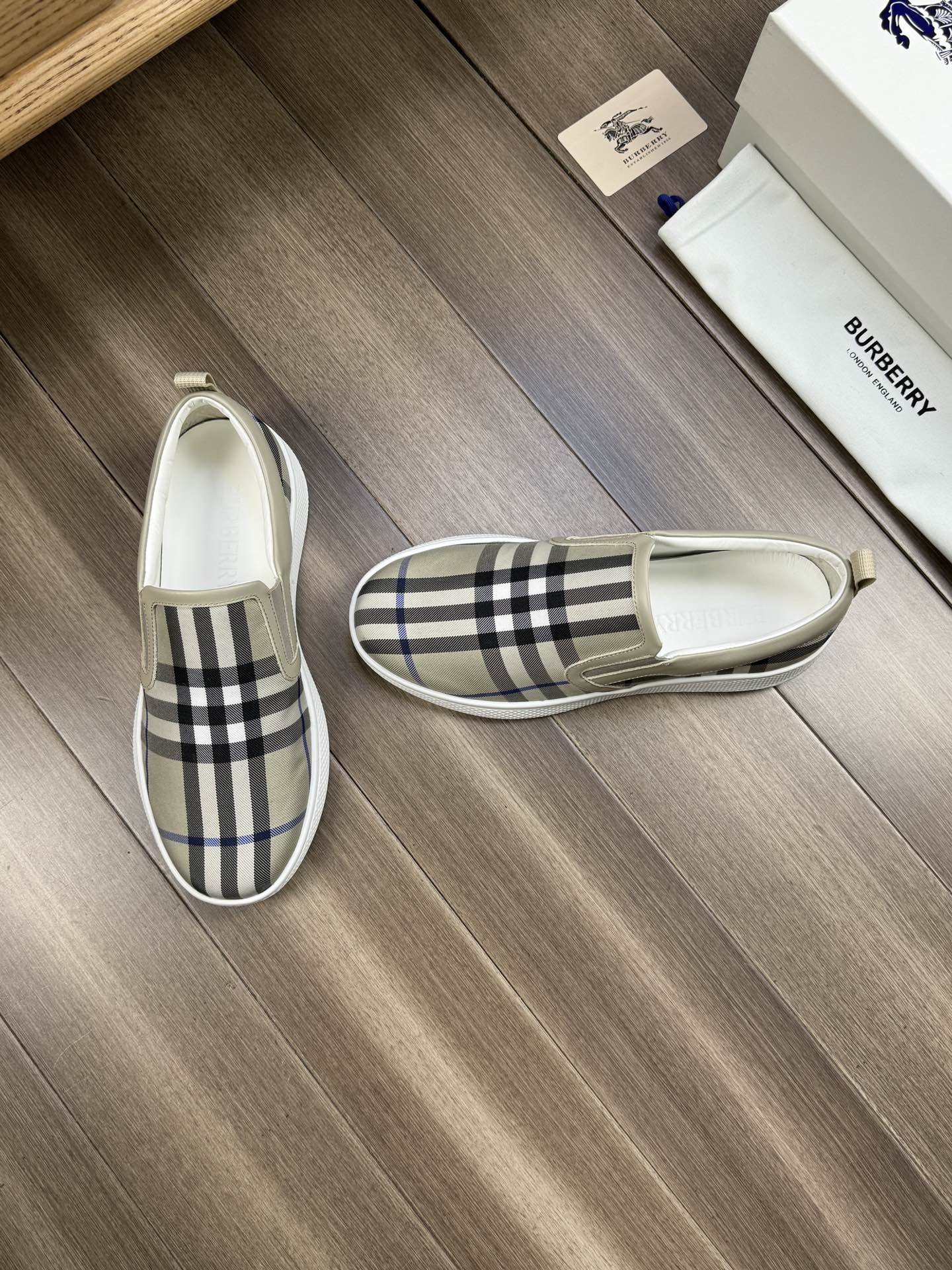 [BURBERRY] Burberry P290 - Calidad de gama alta Original único - Parte superior: tela de tótem de ma