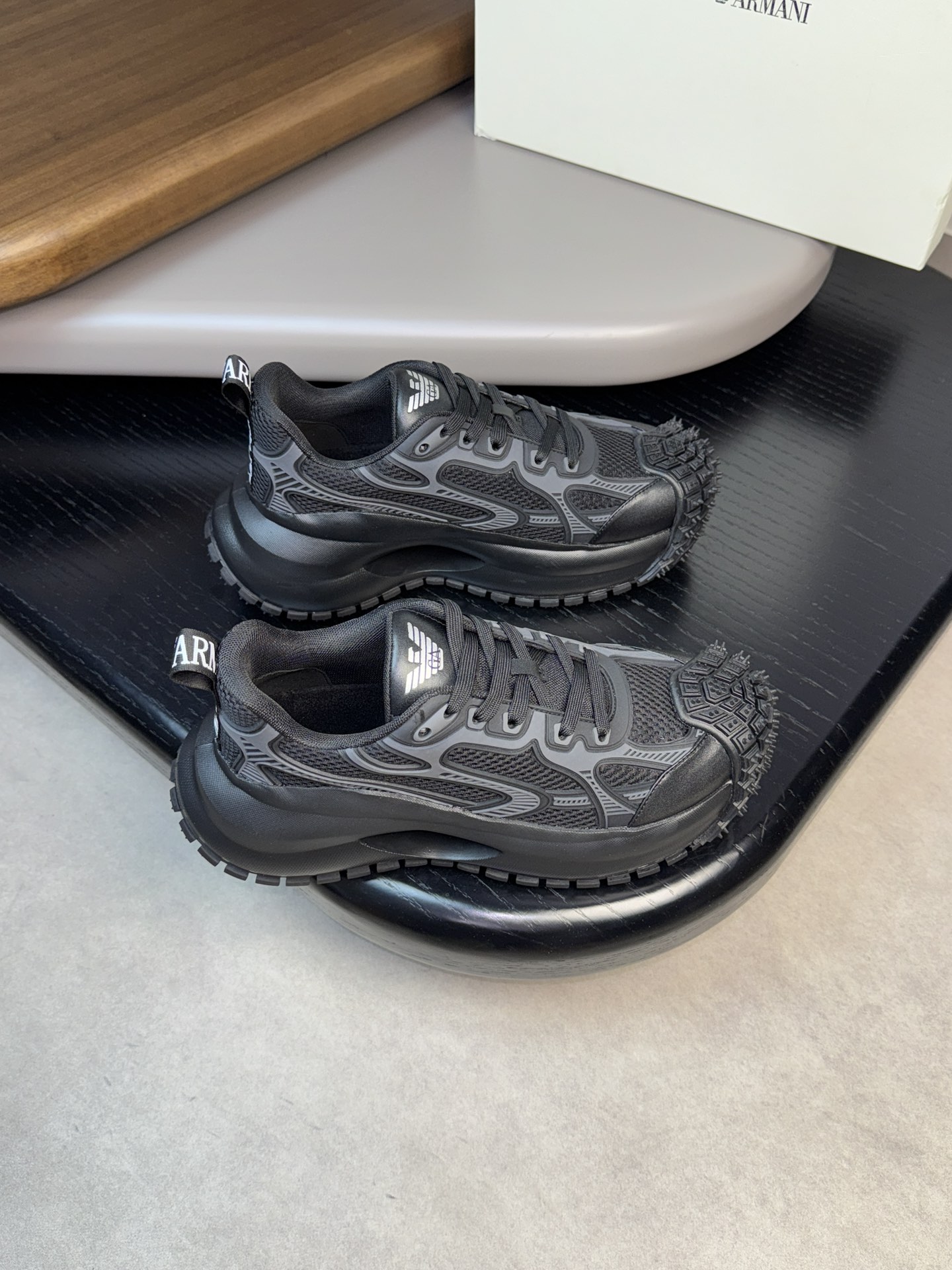 NO:270453,【Emporio Armani】Amporio Armani - High-end quality Original single - Upper brand network canvas cloth, injection molding brand plastic module, webbing - Neil brand canvas - Outsole original ultralight TPU foaming·rubber; Combined molding two-color outsole - Ultra-high quality control·fine workmanship highlighted (high-end·noble·grade) -Size 39-44 (38,45, custom made)·AM03103,,armani,armani19860909【Emporio Armani】安普里奥·阿玛尼  -高端品质 原单 -鞋面品牌网帆布布匹、注塑品牌塑胶模块、织带 -内里品牌帆布 -大底原版超轻TPU发泡·橡胶；组合成型双色大底 -超高品控·做工精细凸显( 高端·贵气·档次 ) -Size 39-44（38,45,可订做)·AM03103,,armani,armani,Men's shoes