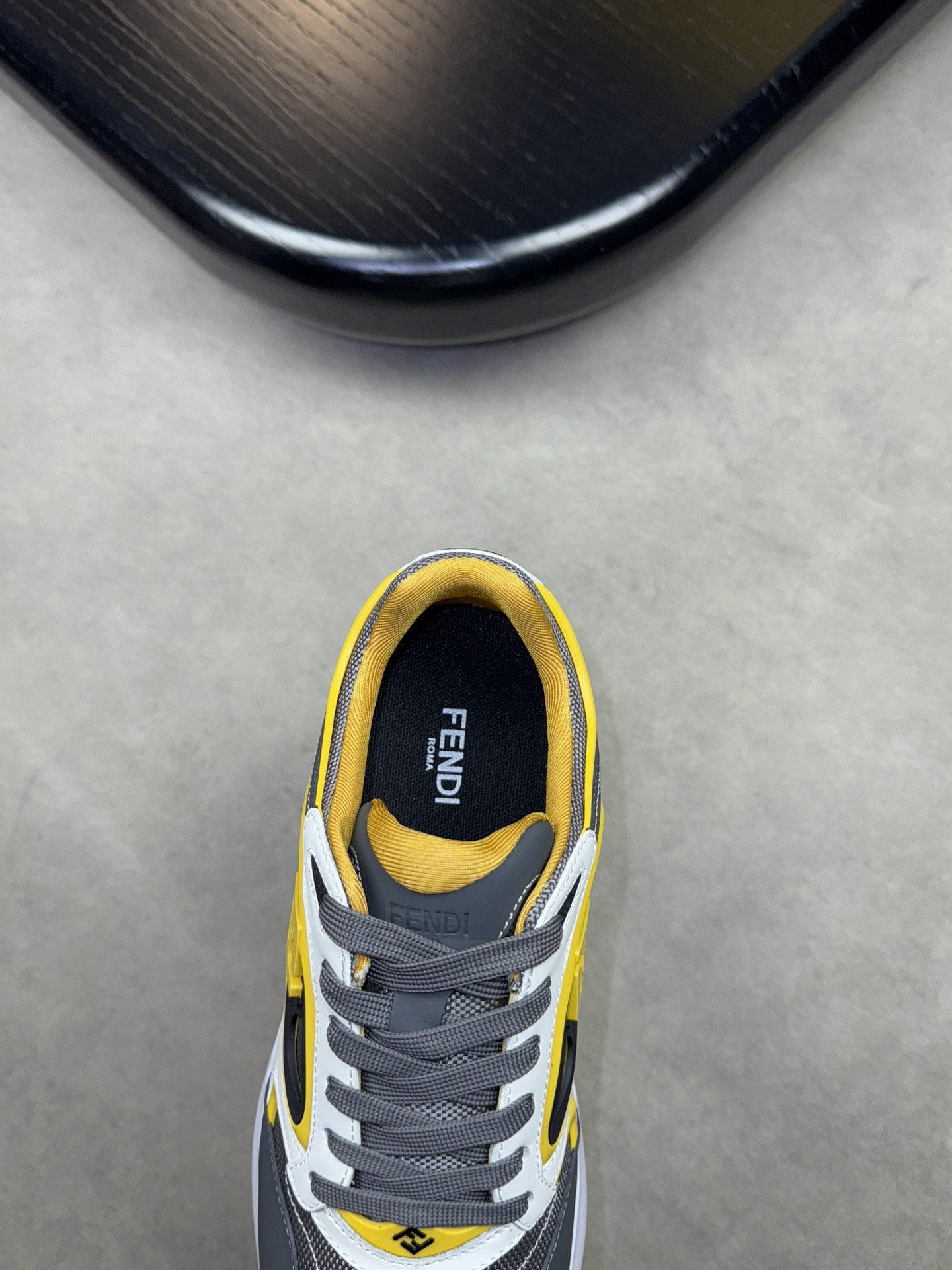 [VALENCIÓN] Valentino P380-Calidad de gama alta Original solo zapatillas de deporte casuales - Parte