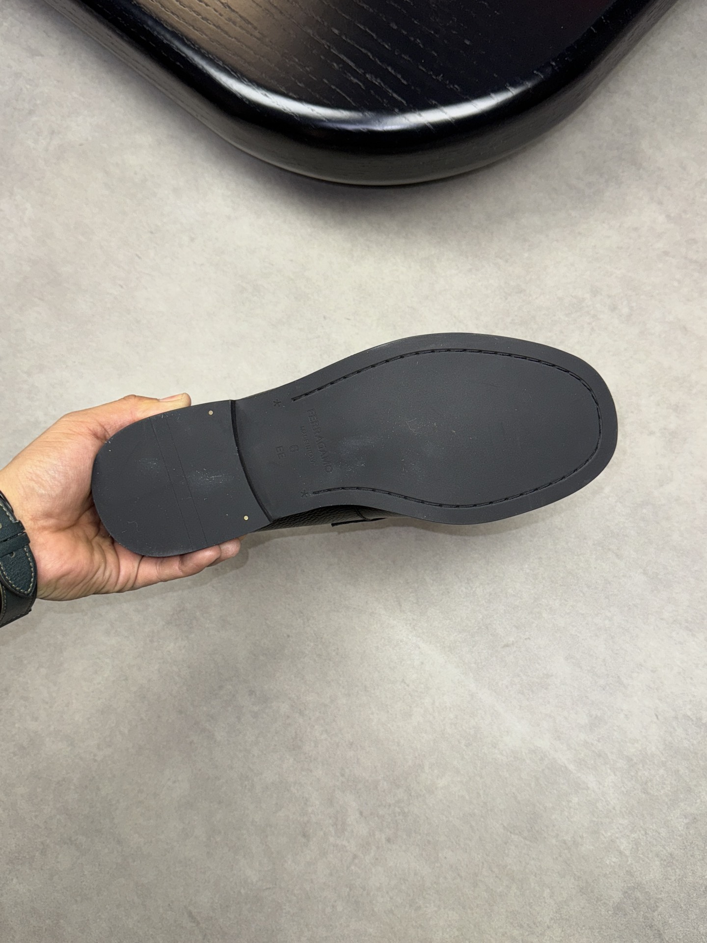 Ferragamo shoe — photo 9