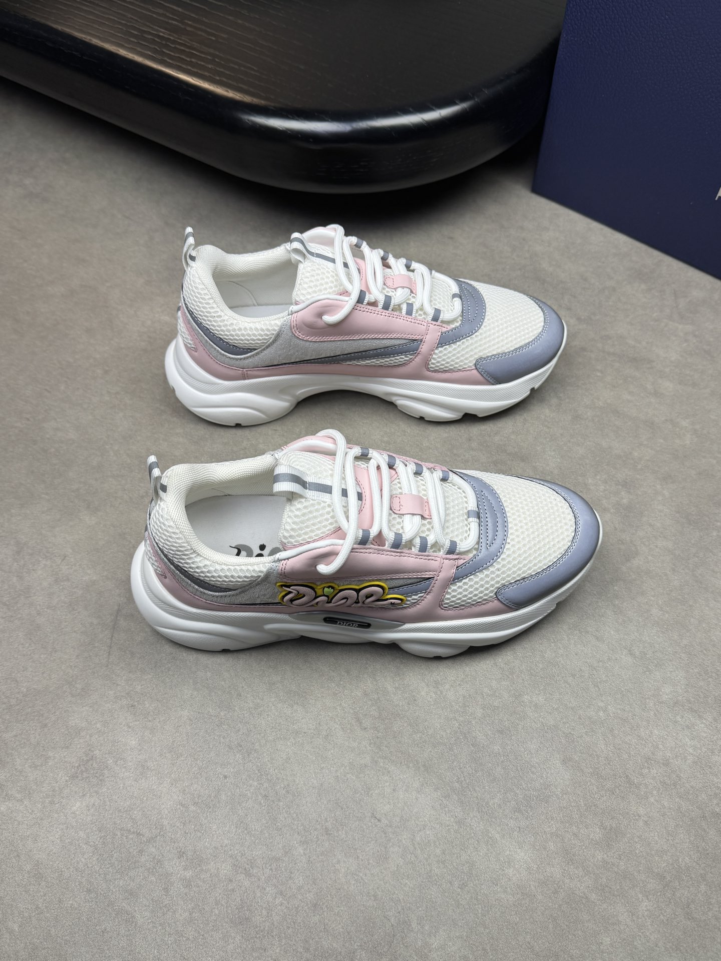 NO:272490,【Dior】Dior - High-end quality Original single casual sneakers - Upper Napa calfskin, brand mesh cloth, shoe body sewing brand plastic brand logo module - Neil brand canvas - Original ultra-light TPU foamed·rubber; two-color molded outsole - Ultra-high quality control·fine workmanship highlighted (high-end·noble·grade) -Size 39-44 (38, 45, 46, 47, custom made)·D9285,,dior,dior,sneakers,cowhide19860909【 Dior】迪奥 -高端品质 原单休闲运动鞋 -鞋面纳帕小牛皮、品牌网布布匹、鞋身车缝品牌塑胶品牌logo模块 -内里品牌帆布 -原版超轻TPU发泡·橡胶；双色成型大底 -超高品控·做工精细凸显(高端·贵气·档次) -Size 39-44（38、45、46,47,可订做)·D9285,,dior,dior,sneakers,cowhide,Men's shoes