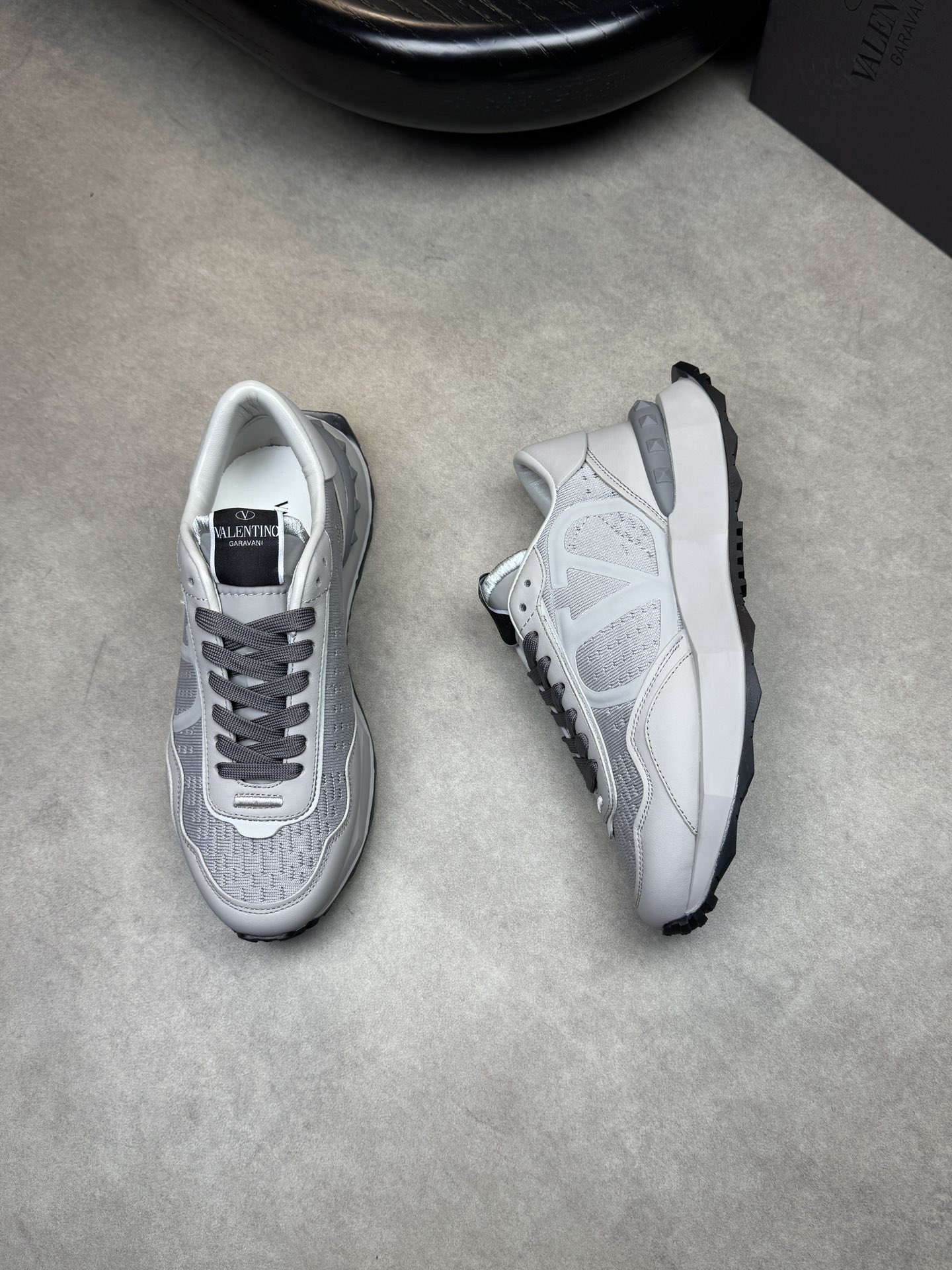 VALENTINO Garavani Gray Leather & Fabric Men's Runner Sneakers Size 39-44 3 i1741802762 3 1