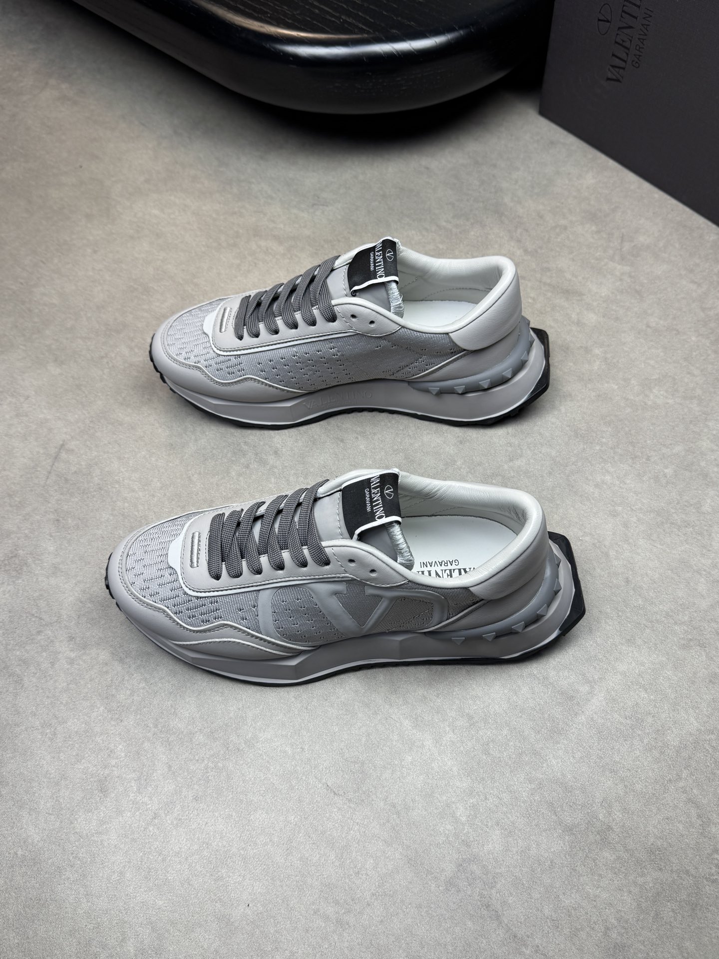 VALENTINO Garavani Gray Leather & Fabric Men's Runner Sneakers Size 39-44 4 i1741802762 4037 2