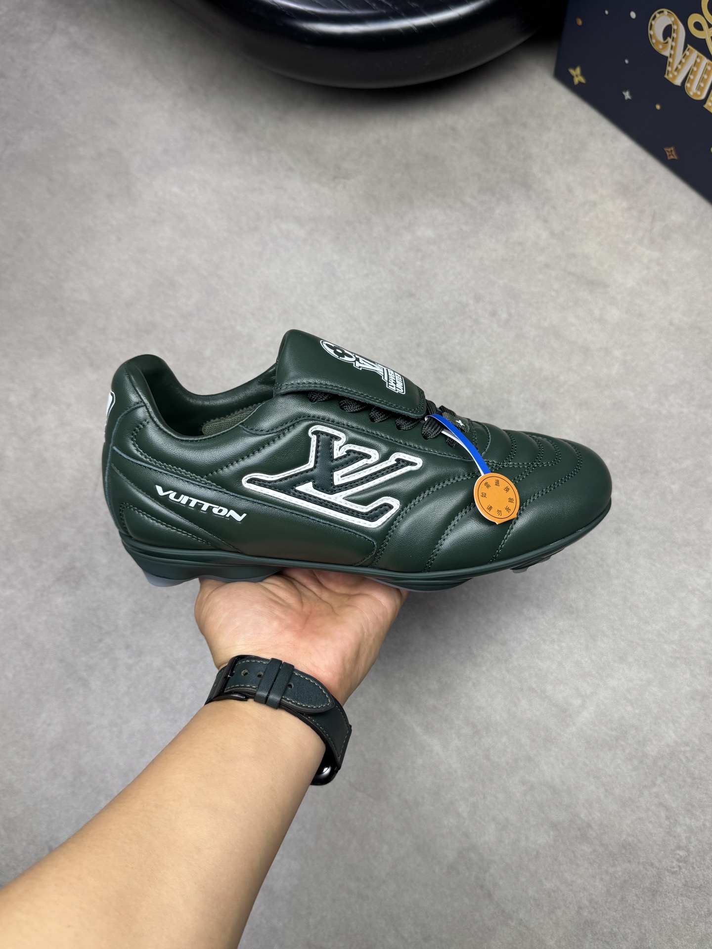 Louis Vuitton Leather Sneakers - Fashionable, Comfortable, and High-Quality 5 i1741890936 7144 3