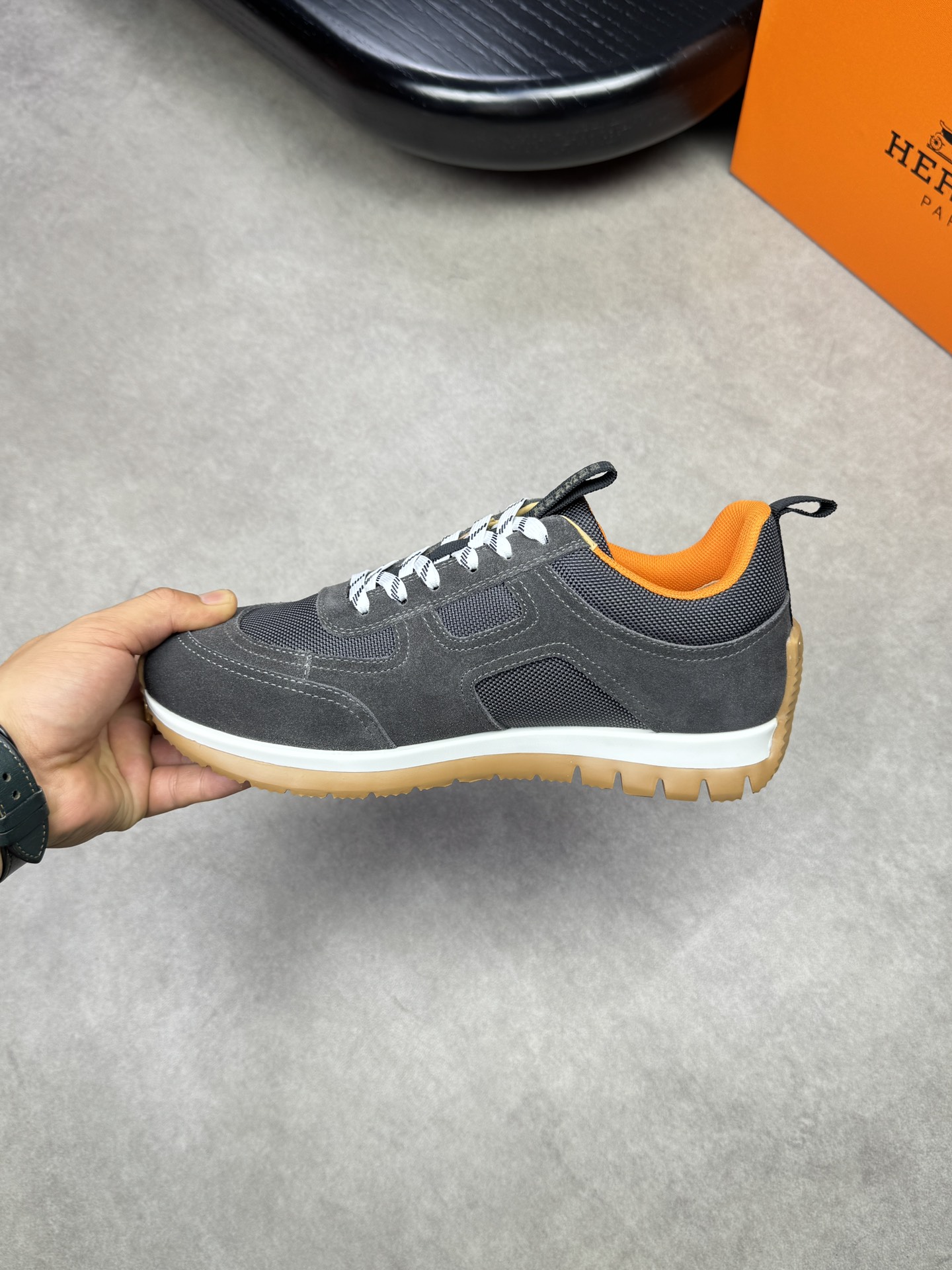 Hermes Men's Casual Sneakers - Top Quality, Comfortable and Stylish 6 i1742020528 5615 4