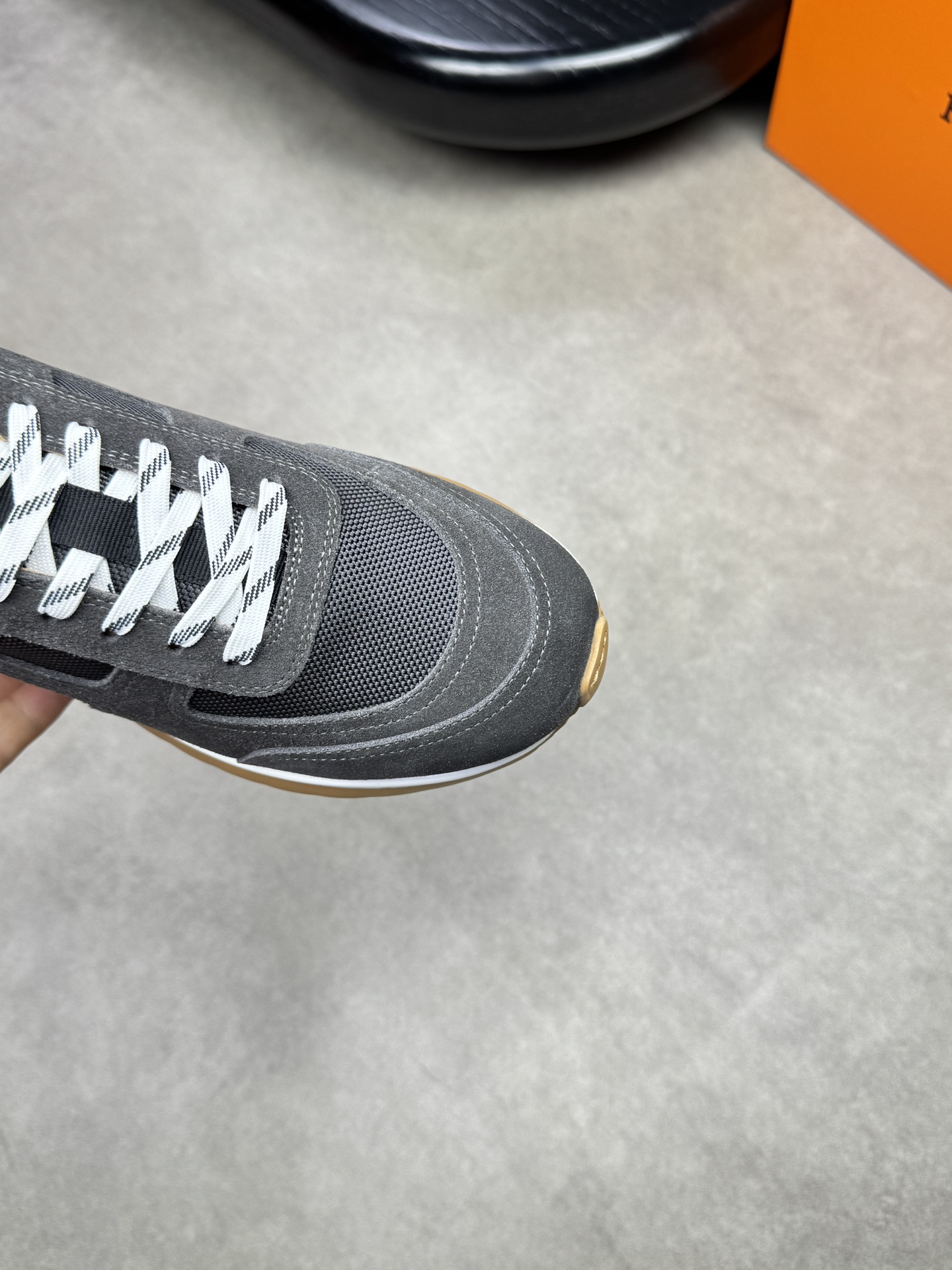 Hermes Men's Casual Sneakers - Top Quality, Comfortable and Stylish 7 i1742020528 9983 5