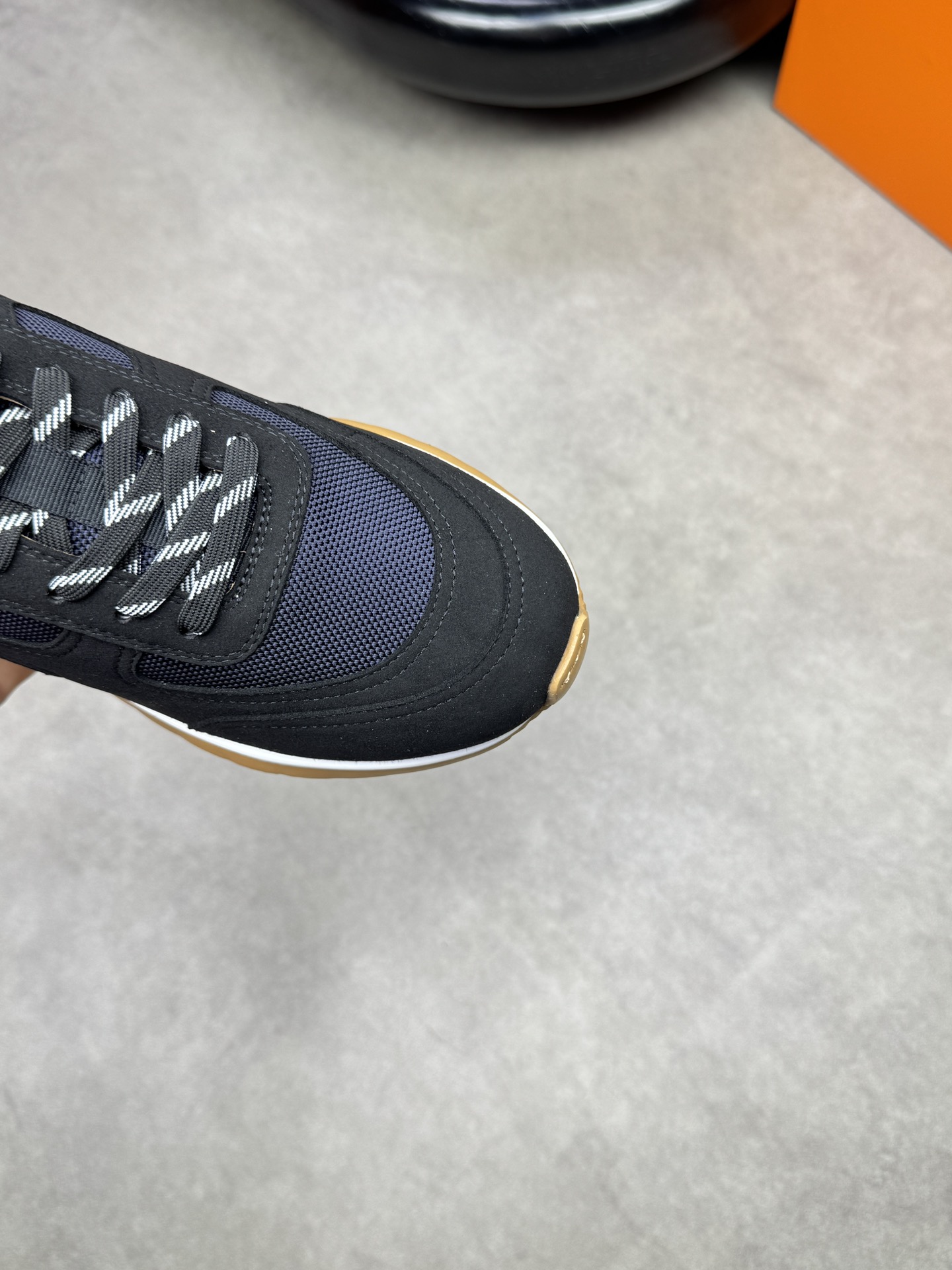 Hermès Men's H0372 Casual Sneakers in Black with Signature Canvas Detail 7 i1742020556 8662 5