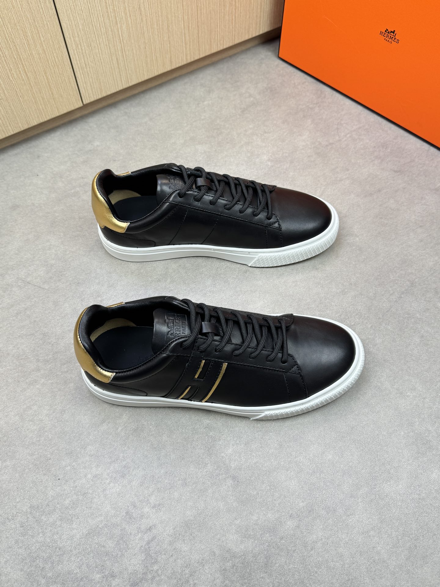 NO:274272,【HERMES】HERMES - High-end quality Original single casual sports shoes - Upper Napa calfskin, shoe body sewing 