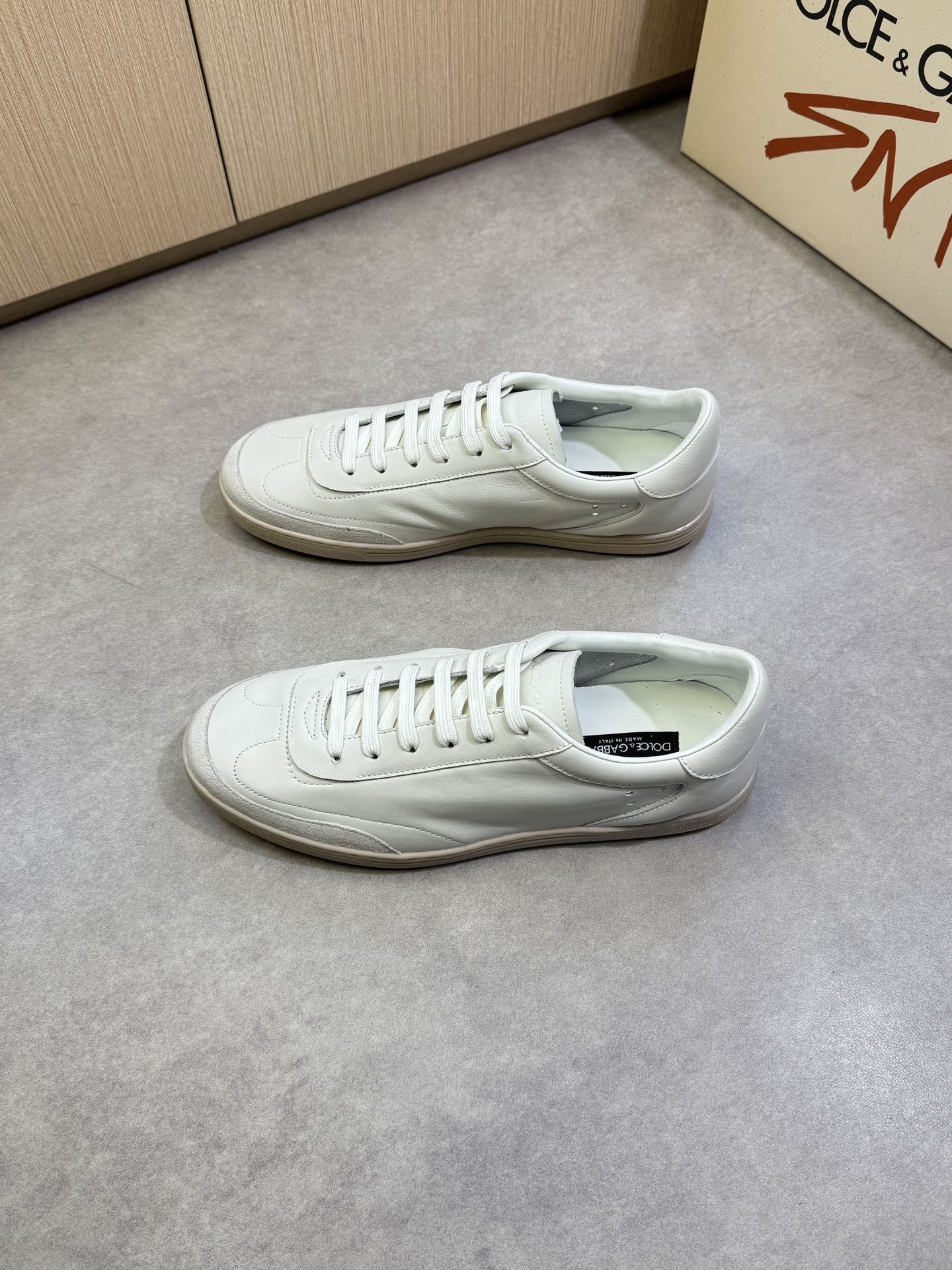 Dolce&Gabbana White Leather Sneakers for Men - Casual Comfort, Sizes 39-44 4 i1742678784 2862 2