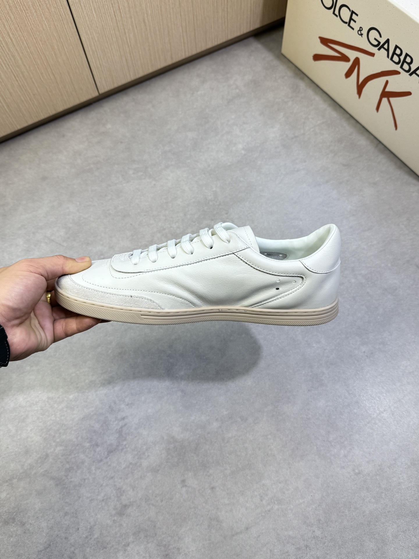 Dolce&Gabbana White Leather Sneakers for Men - Casual Comfort, Sizes 39-44 6 i1742678784 9280 4