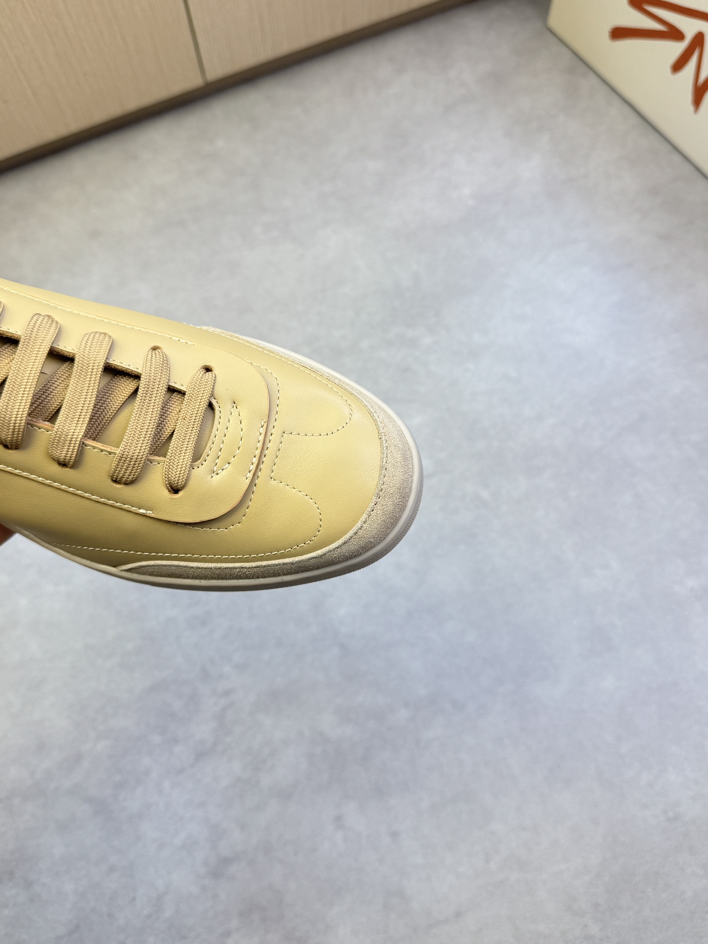 Dolce&Gabbana Leather Sneakers - Casual and Sporty Style, Beige 7 i1742678802 5702 5