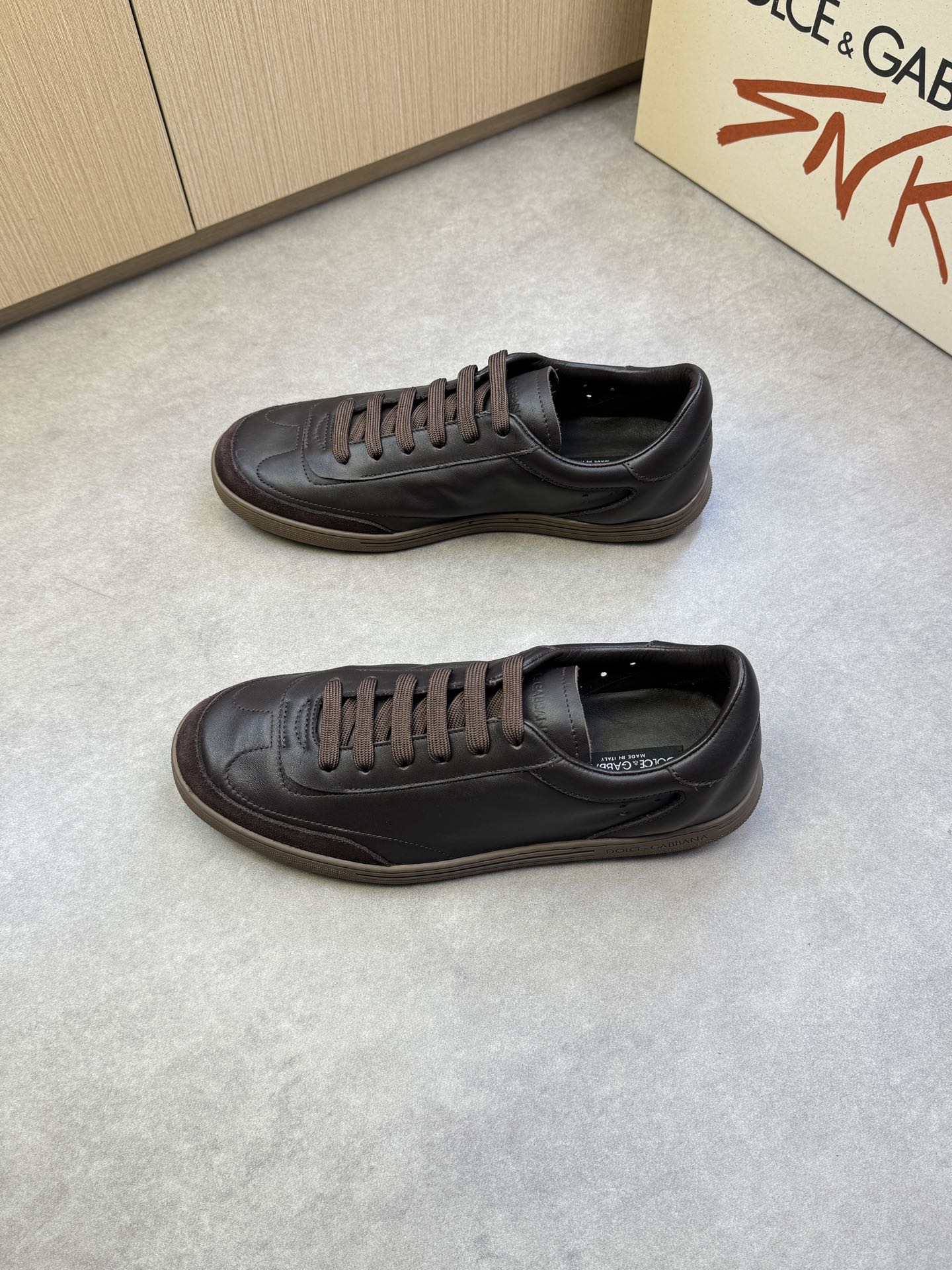 Dolce & Gabbana Leather Sneakers, Casual Style, Comfortable and High Quality 4 i1742678897 9608 2