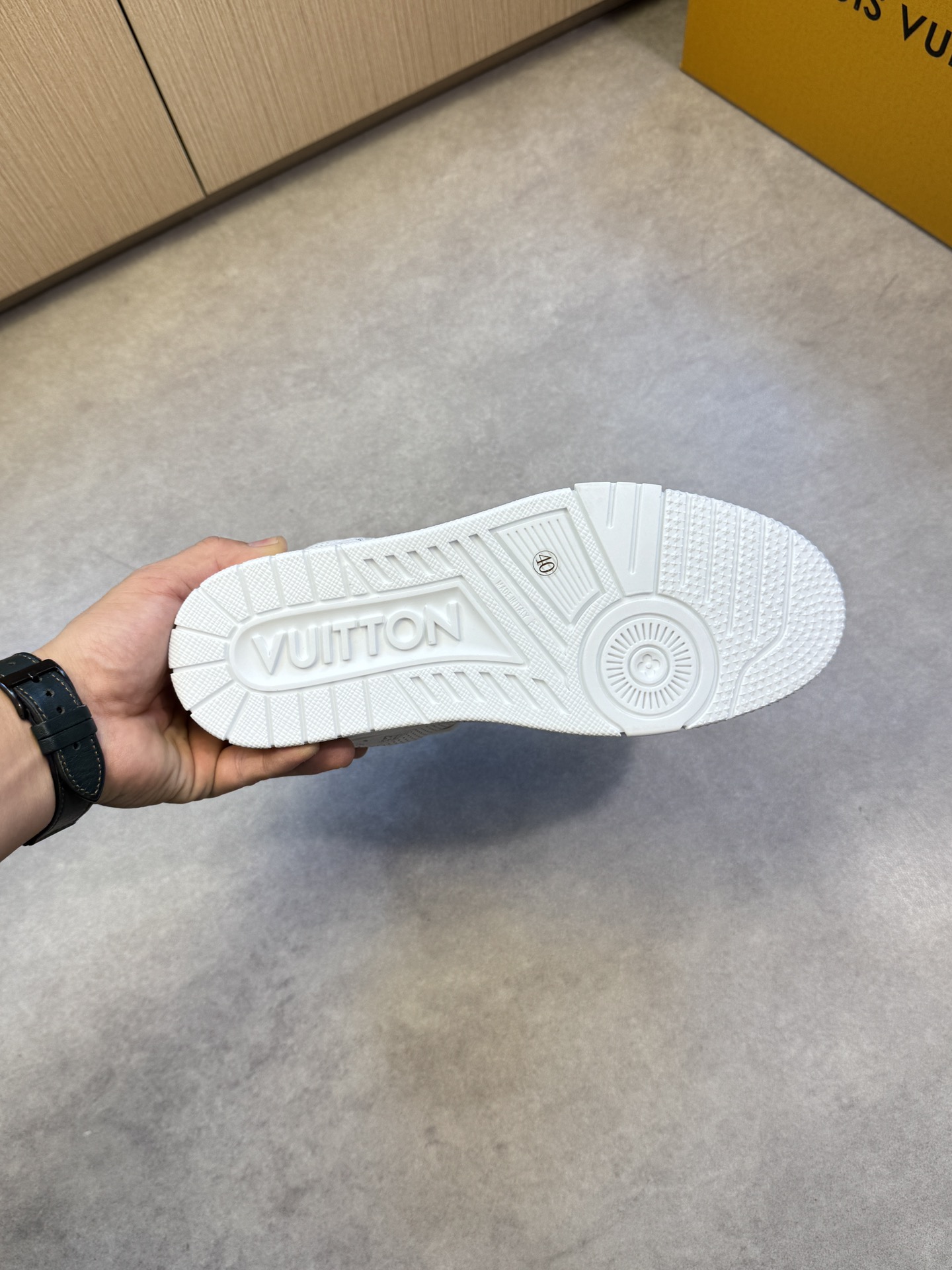 Louis Vuitton Men's White Leather Trainer Sneaker Casual Shoes Size 39-44 10 i1742752647 5468 8