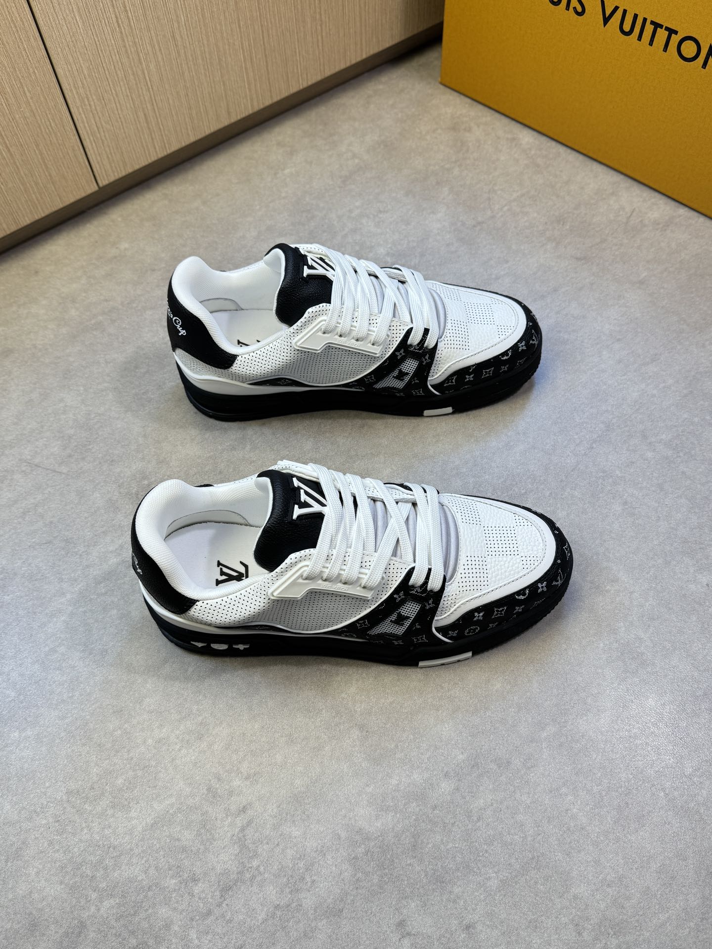 Louis Vuitton Men's Trainer Sneaker White/Black Nappa Leather, Size 39-44 2 i1742752663 3786 0