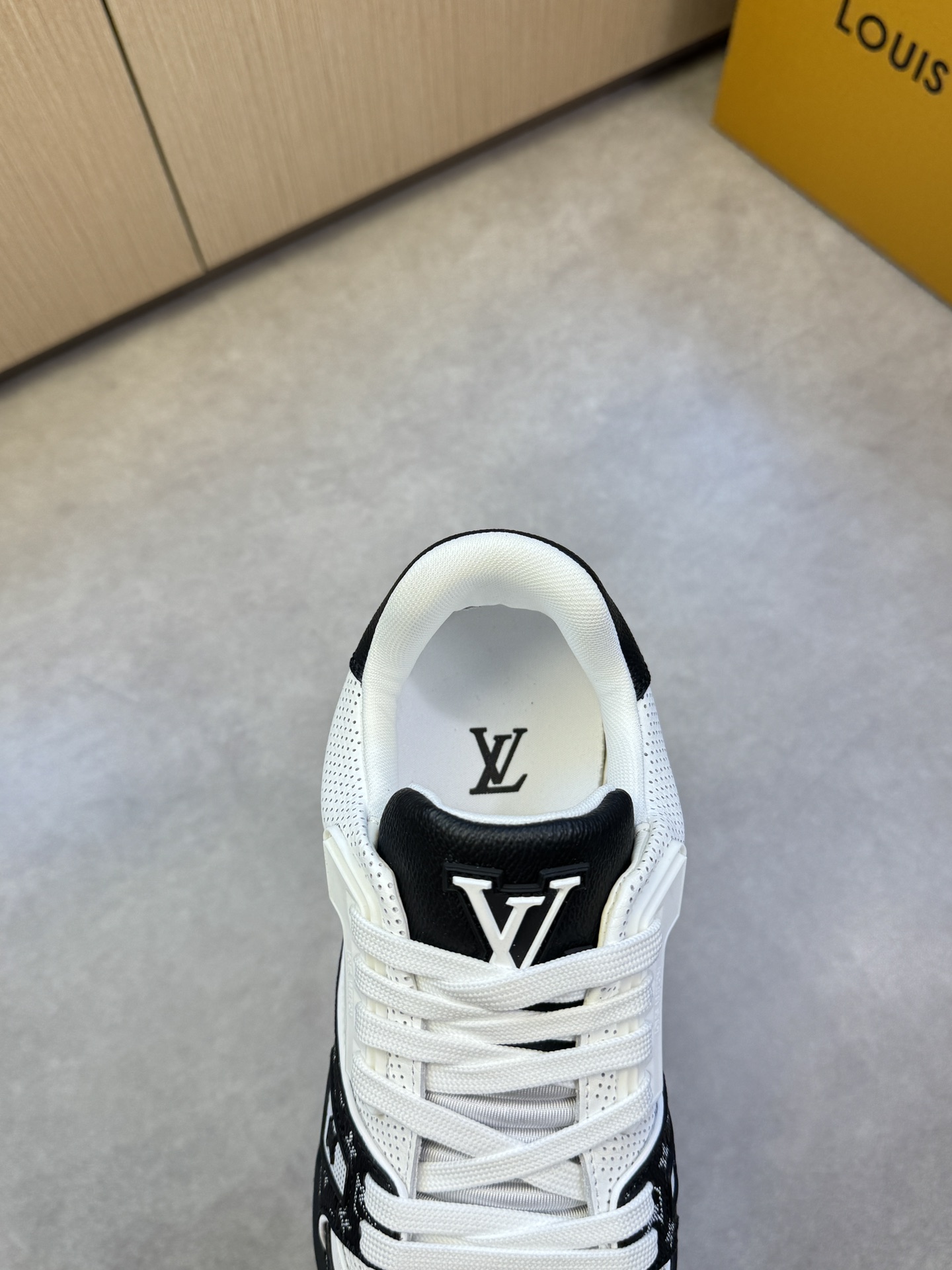 Louis Vuitton Men's Trainer Sneaker White/Black Nappa Leather, Size 39-44 8 i1742752663 7775 6
