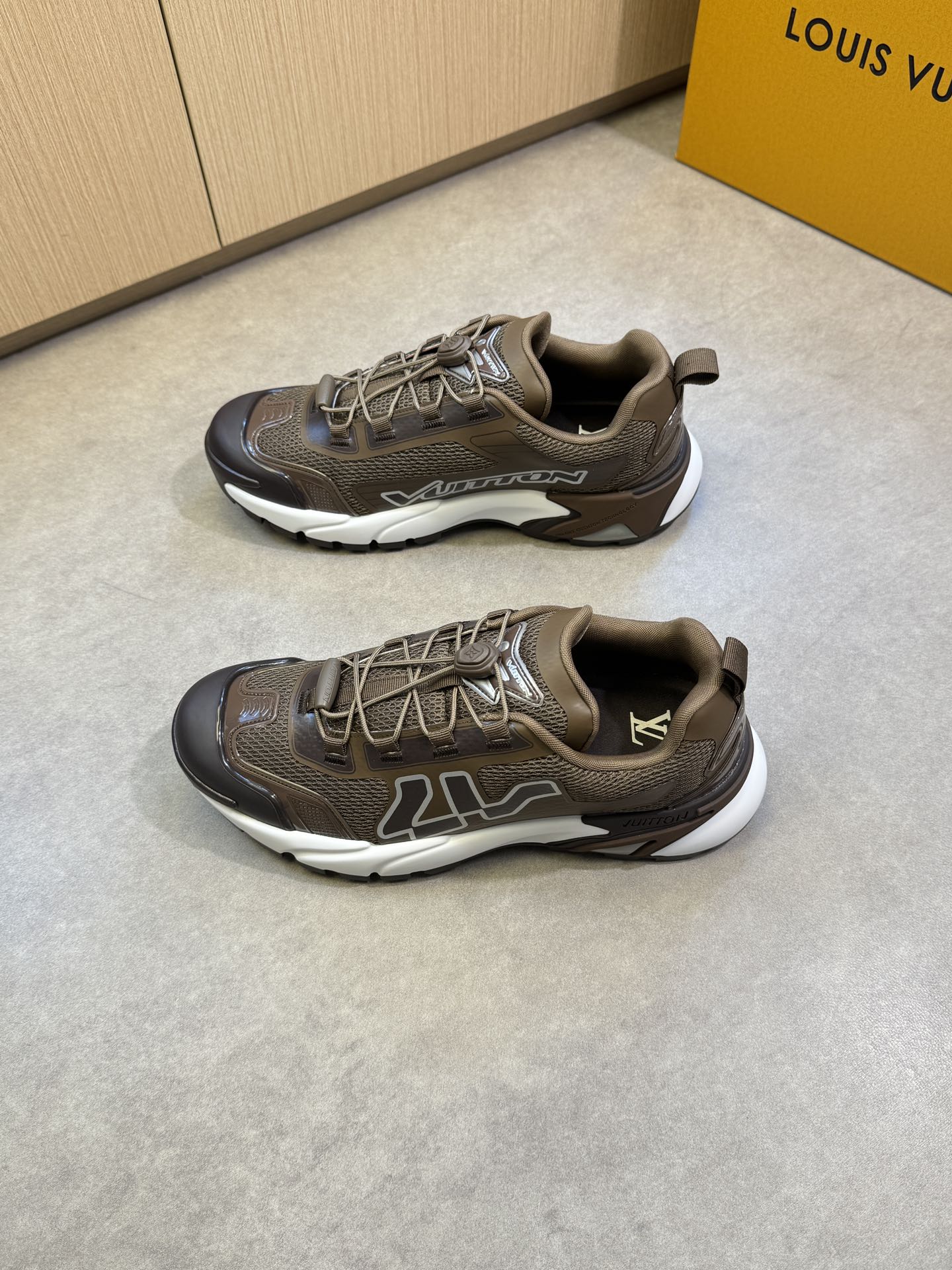 Louis Vuitton Premium Quality Brown Casual Sneakers, Sizes 39-44 4 i1742753233 9584 2