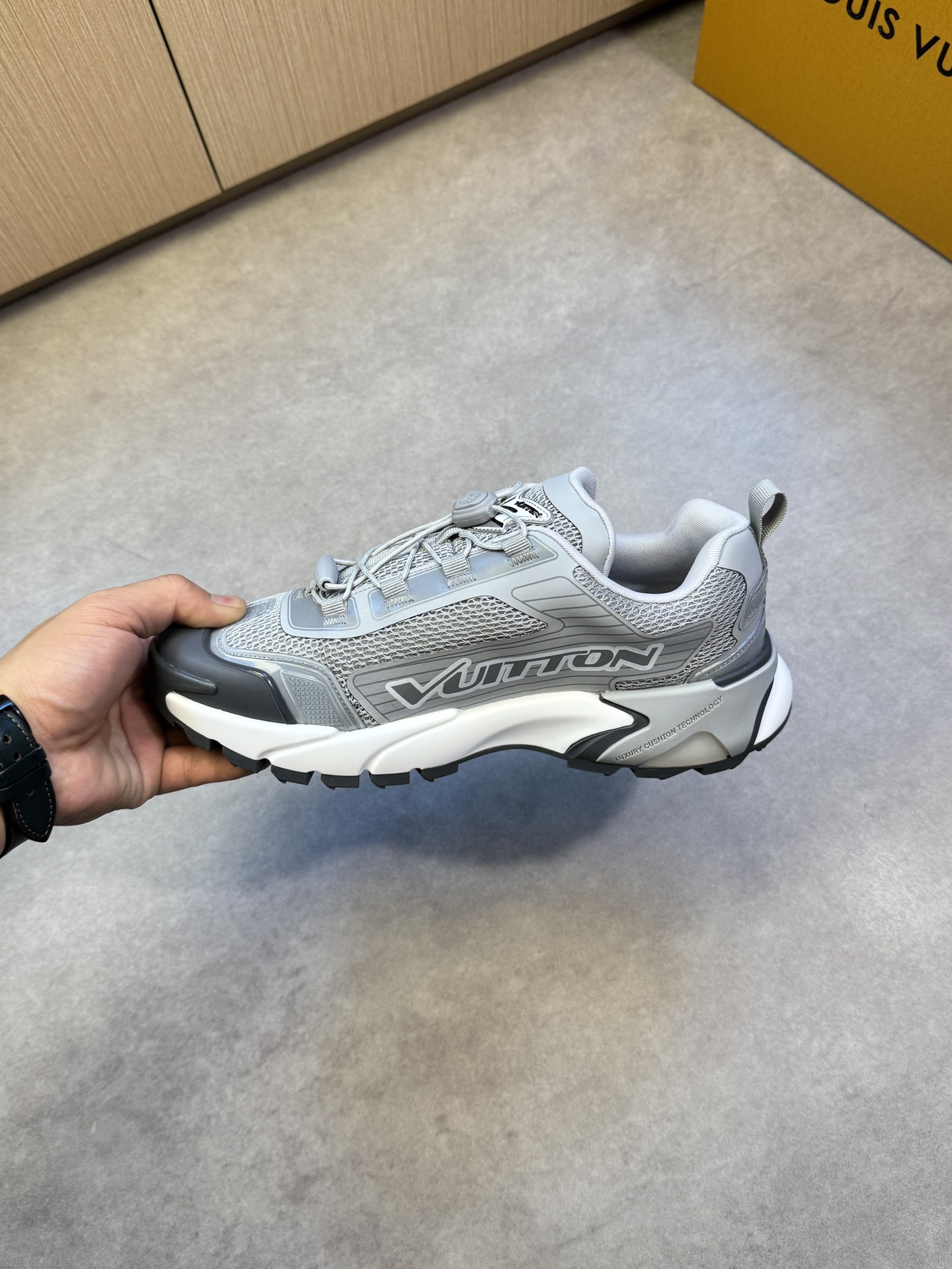 Louis Vuitton Men's Gray Mesh Upper Casual Sneakers Size 39-44 6 i1742753425 8772 4