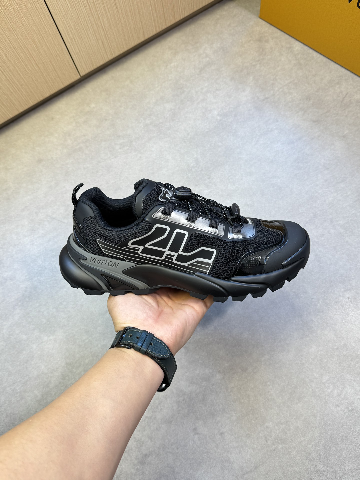 Louis Vuitton Men's Black Casual Sneakers Mesh Upper, Size 39-44 5 i1742753472 2044 3