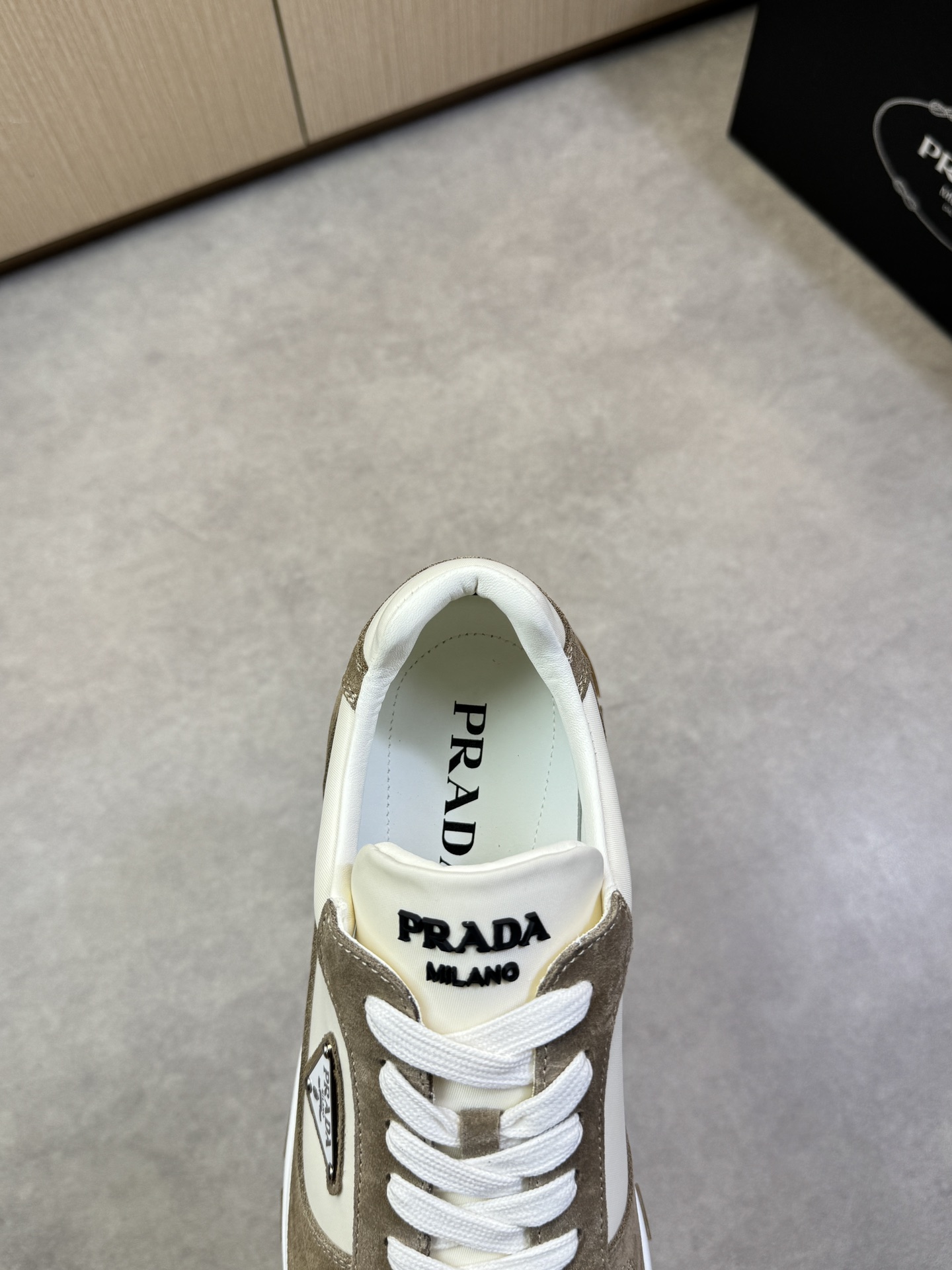 Prada Style Leather Men's Shoes style reference detail image 7 from source 781939