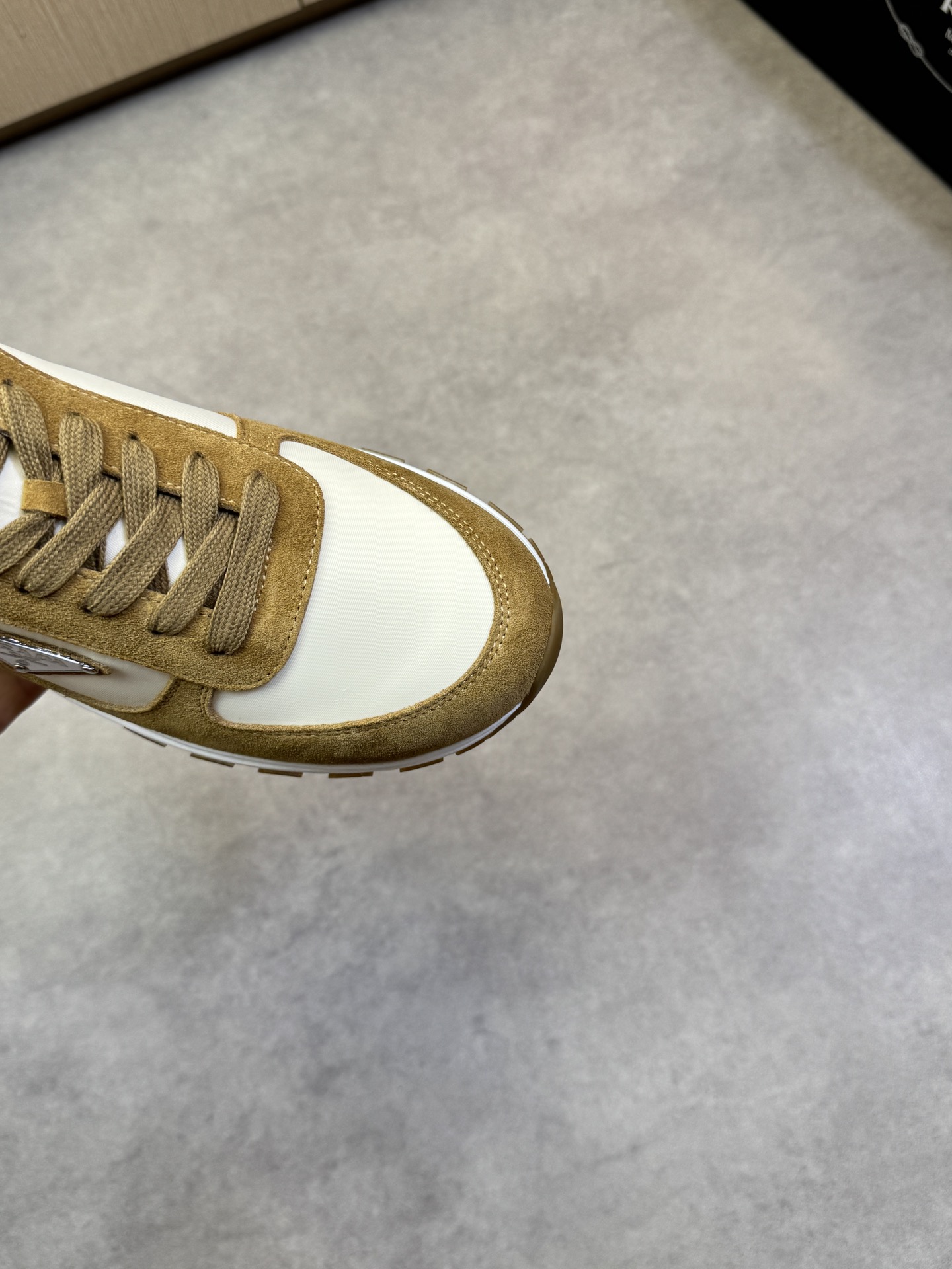 Prada Style Leather Men's Shoes style reference detail image 6 from source 781941
