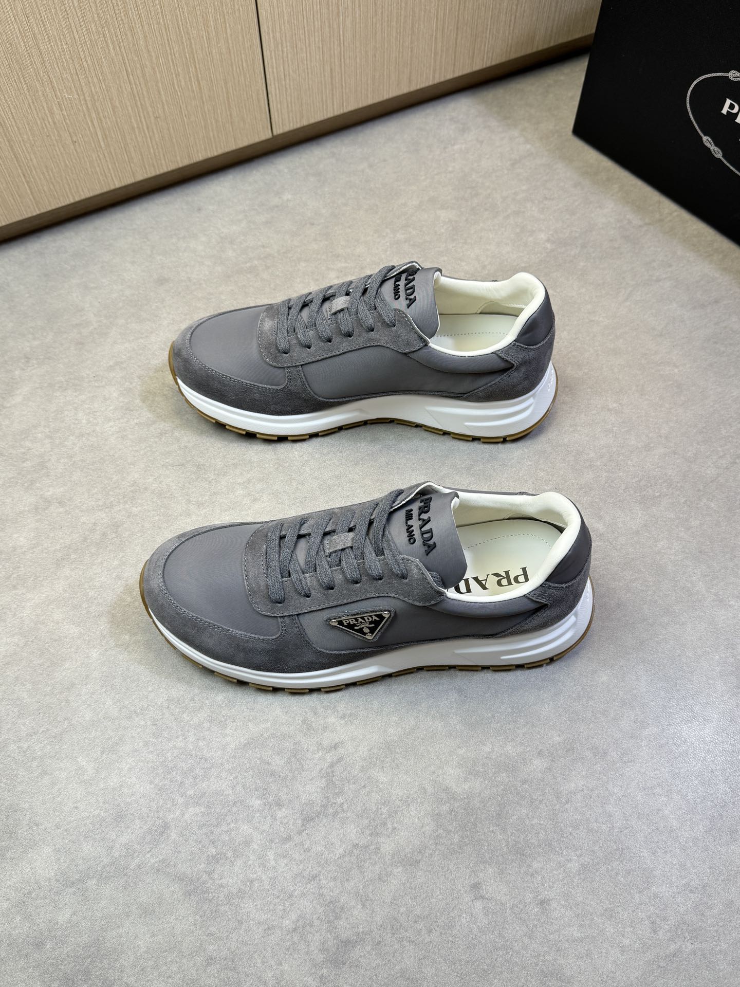 Prada Style Leather Men's Shoes style reference detail image 3 from source 781942