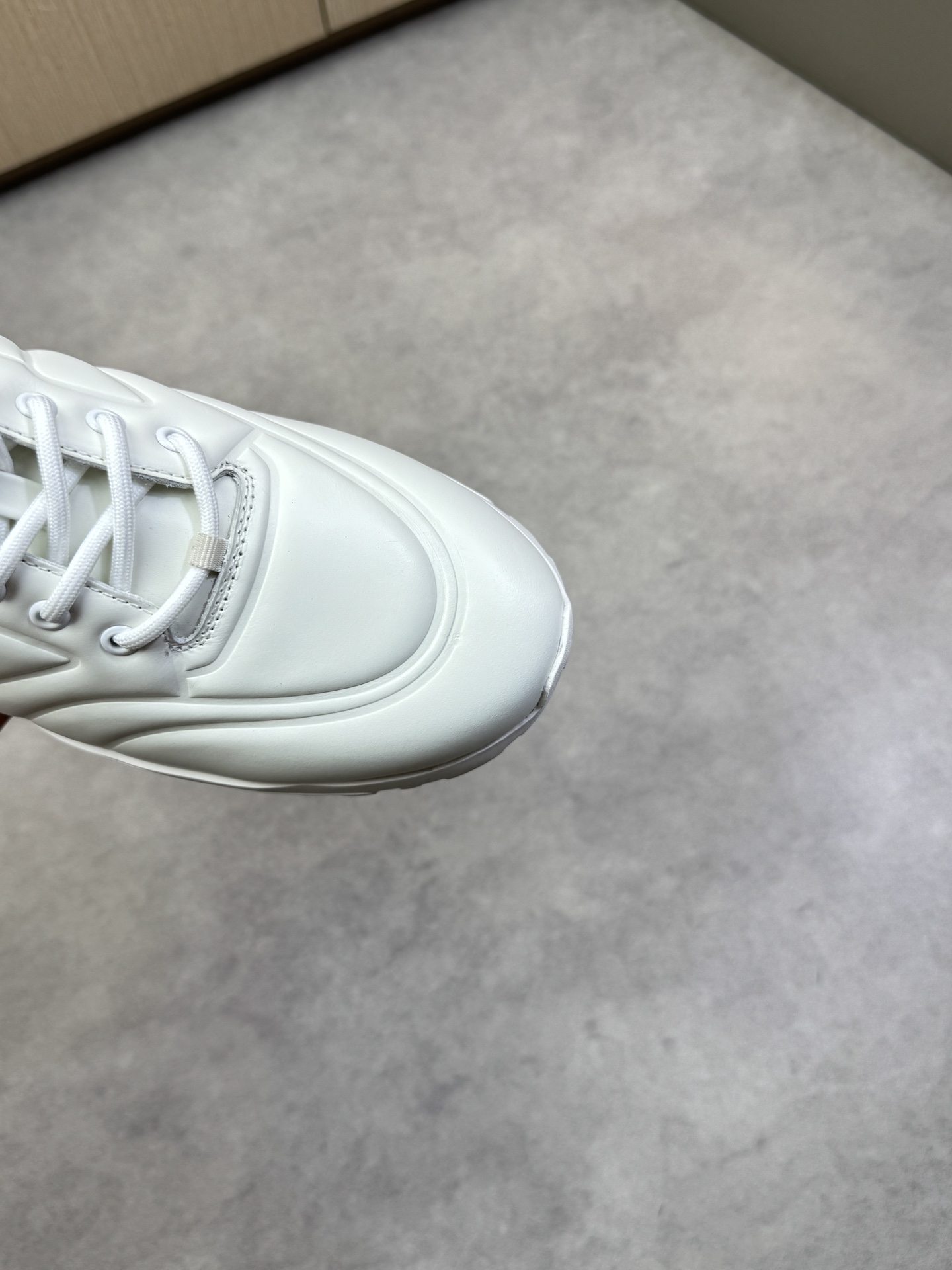 Giorgio Armani White Nappa Leather Sneakers With Embossed Logo - Size 39-44 7 i1743009787 8100 5
