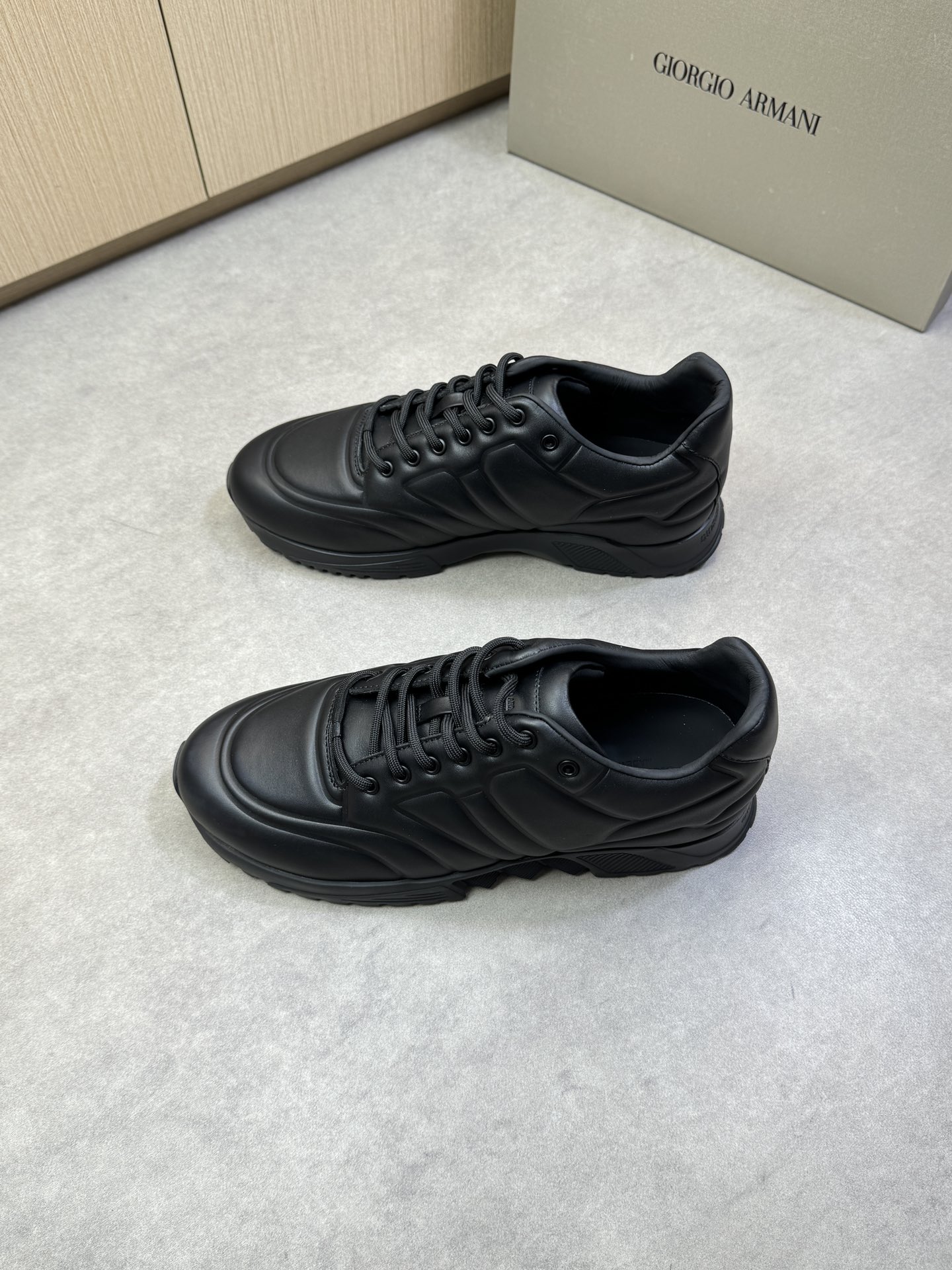 Giorgio Armani Men's Black Leather Sneakers - Premium Quality & Comfort 4 i1743009872 637 2