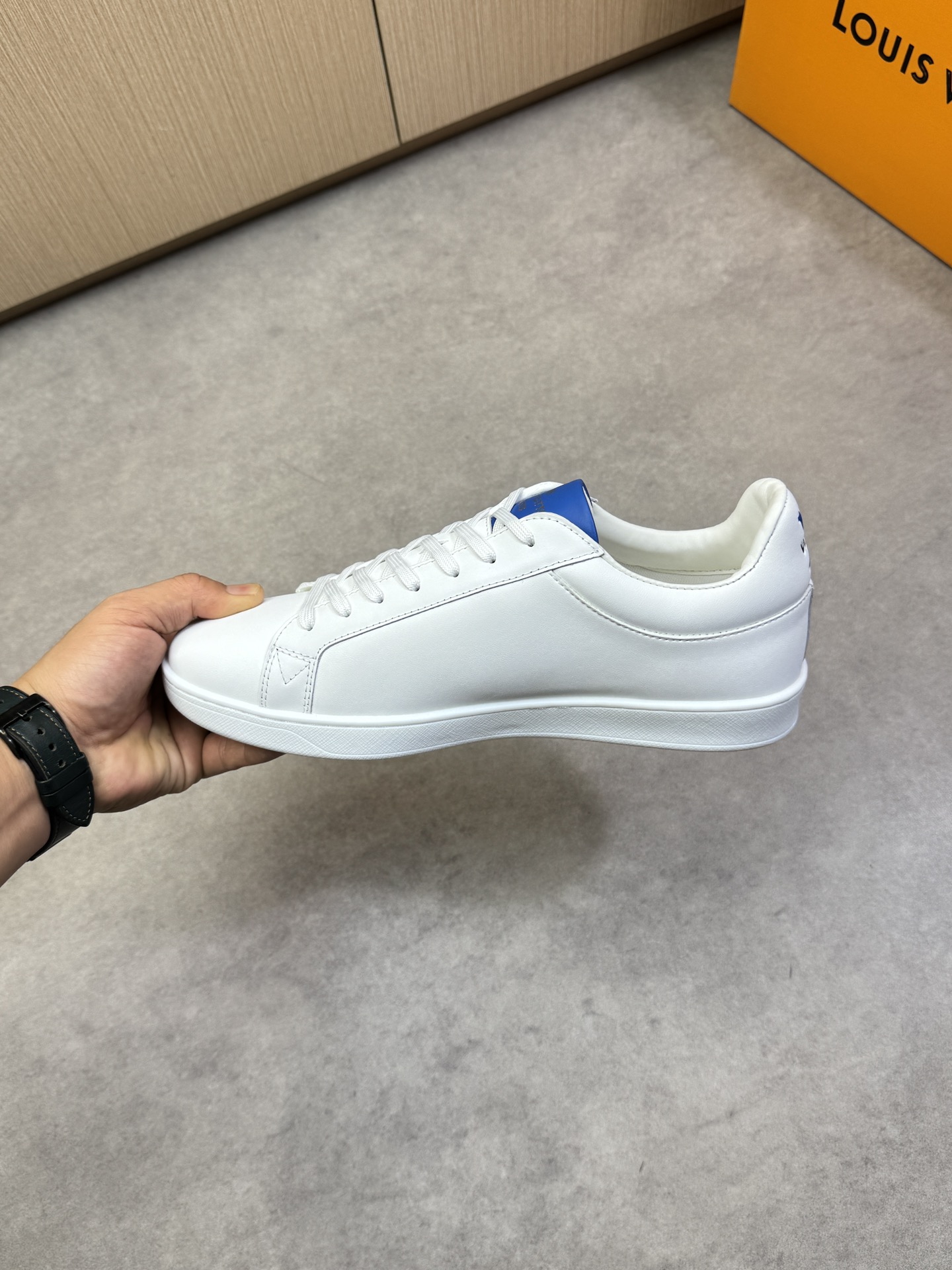 Louis Vuitton Men's White Leather Casual Sneakers, Embossed Logo, Size 38-44 6 i1743011415 8360 4