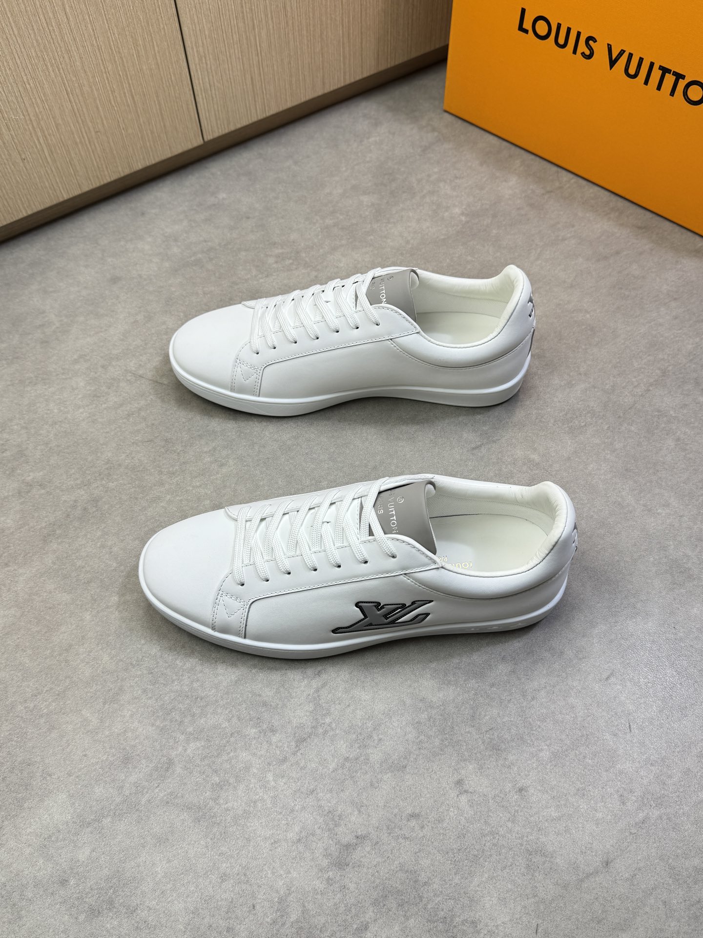 Louis Vuitton Men's Nappa Leather White Sneakers, Size 38-44 4 i1743011449 2676 2