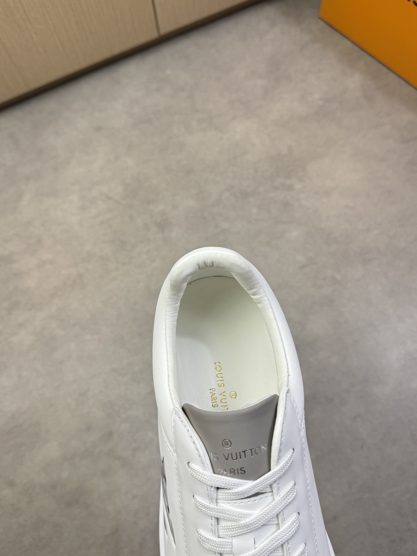 Louis Vuitton Men's Nappa Leather White Sneakers, Size 38-44 8 i1743011449 3113 6