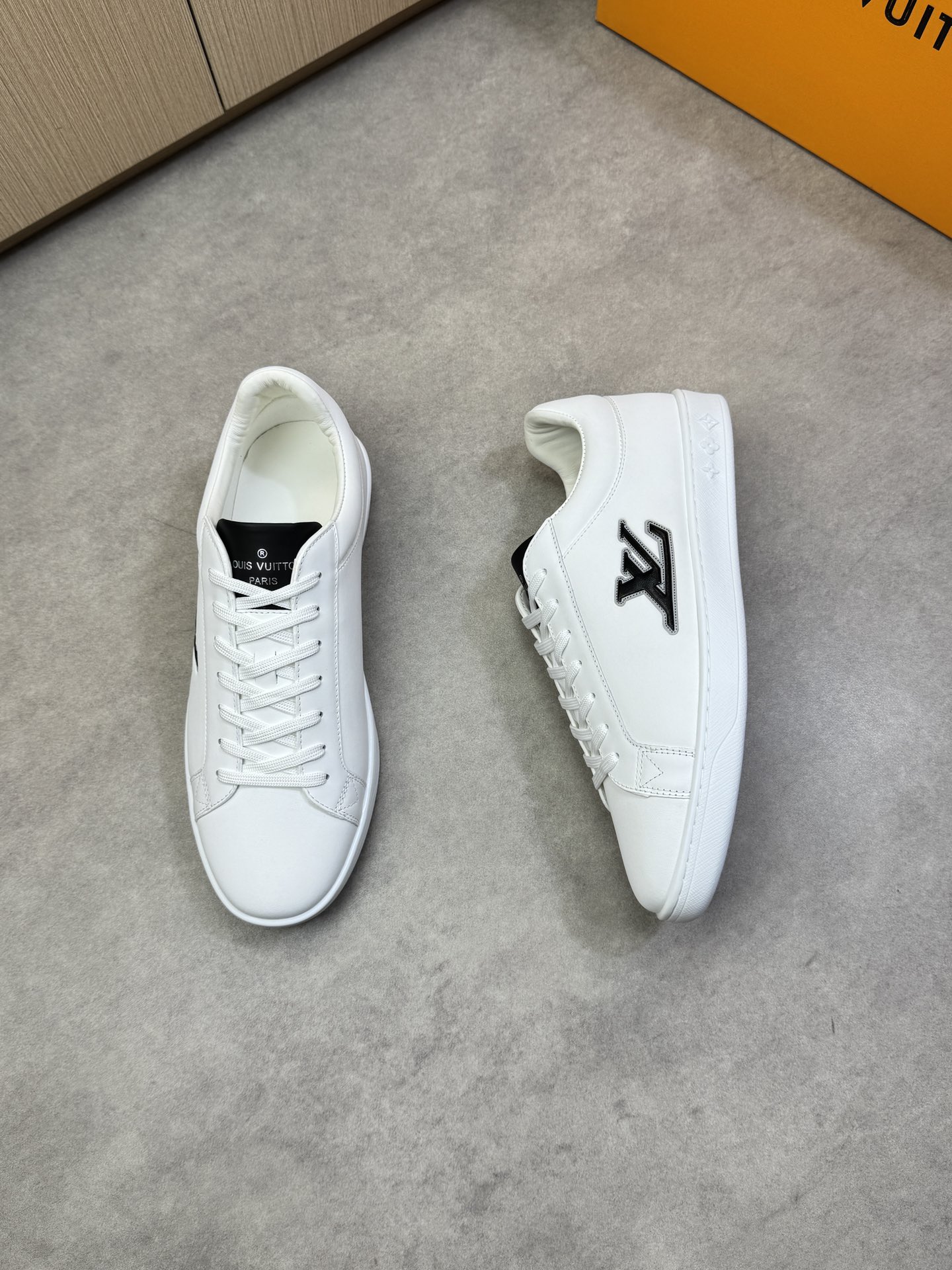 Louis Vuitton Leather Sneakers, White Nappa Leather Casual Shoes 3 i1743011463 9411 1