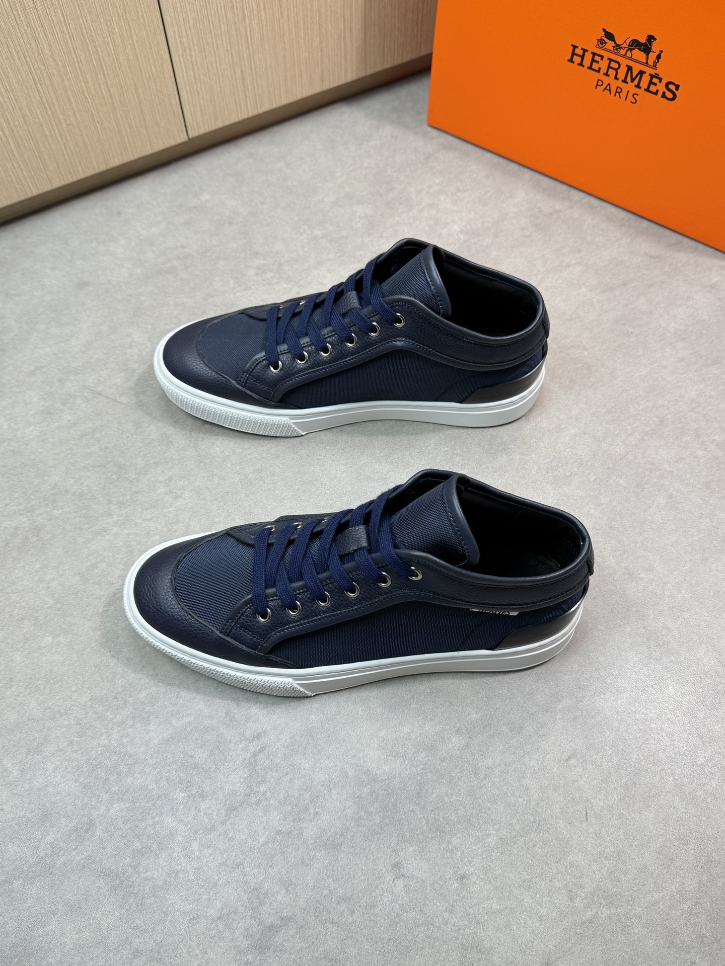 Hermes Men's Blue Leather Trim Canvas Sneakers Lace-Up Casual Shoes 4 i1743182500 7360 2