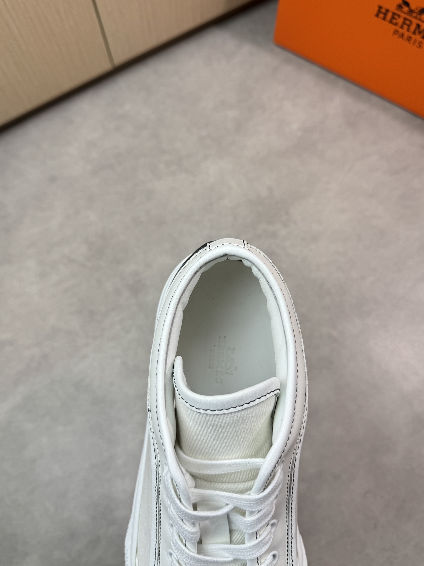 Hermes White Leather Sneakers for Men,Fashionable and Comfortable Shoes 8 i1743182606 5834 6