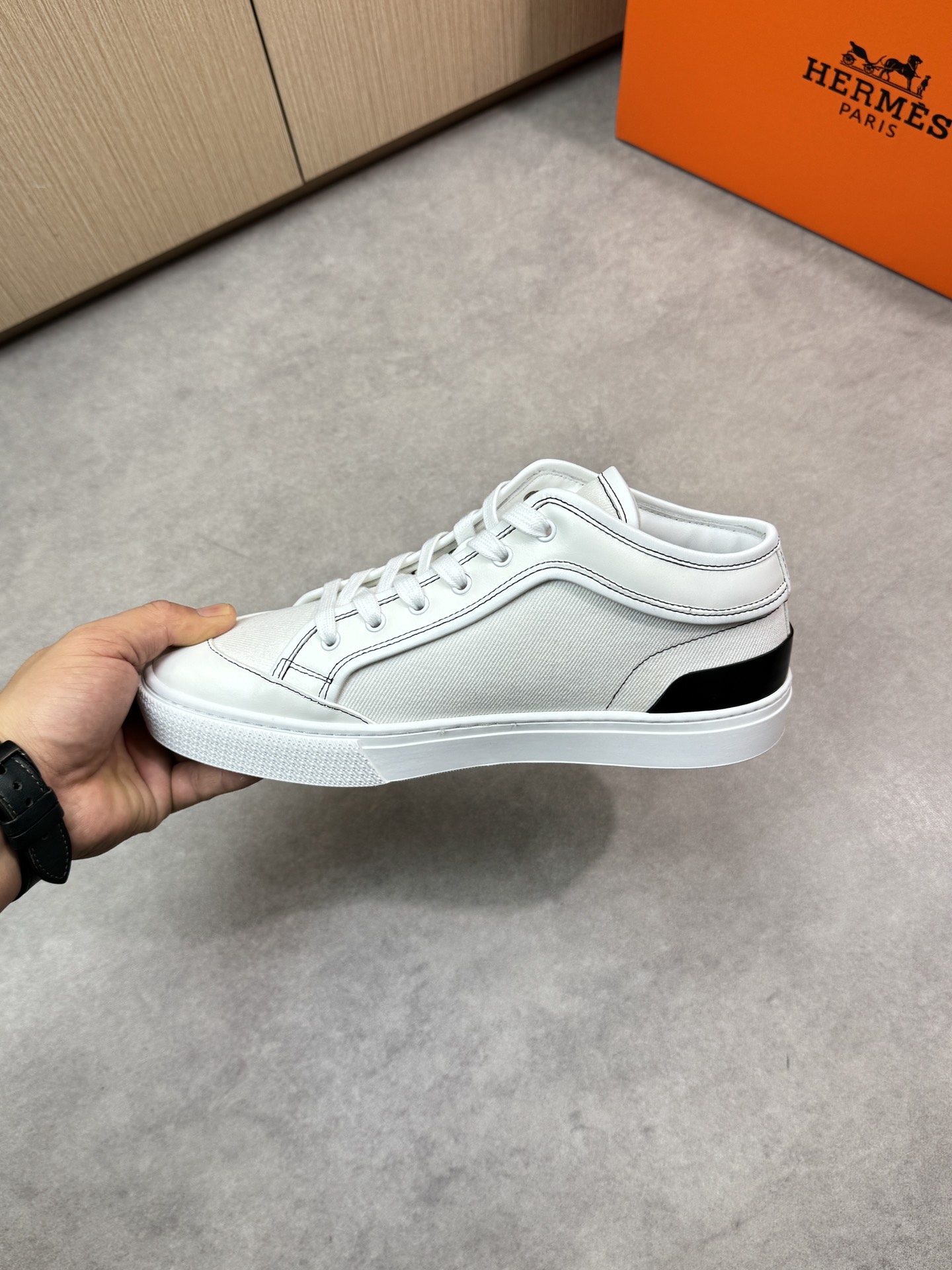 Hermes White Leather Sneakers for Men,Fashionable and Comfortable Shoes 6 i1743182606 8116 4