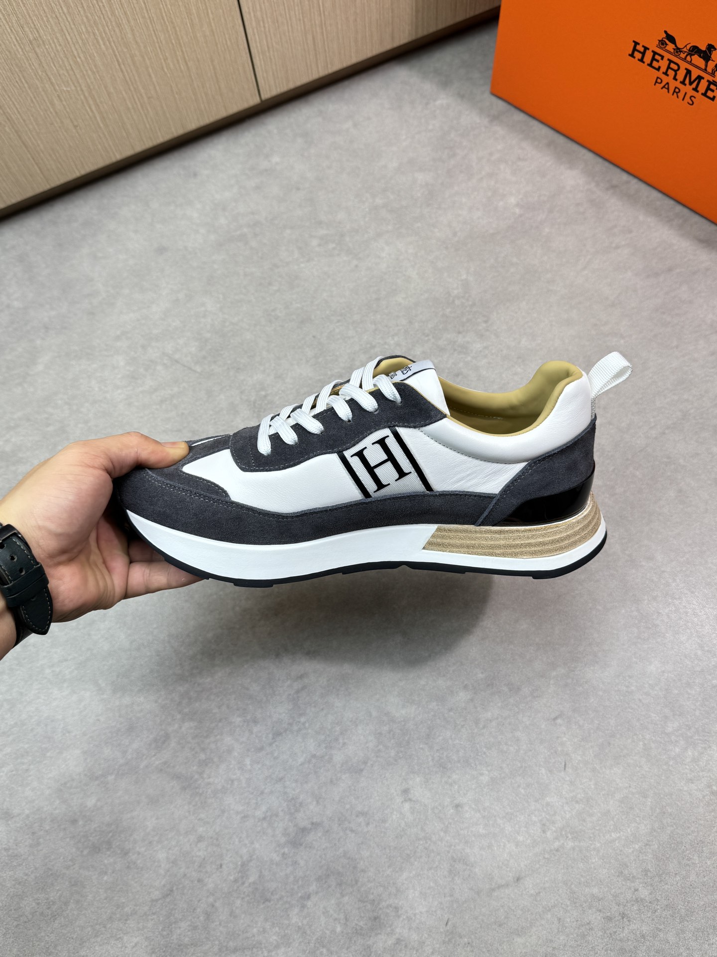 Hermes Men's White & Gray Nappa and Suede Leather Casual Sneakers 6 i1743183567 1571 4