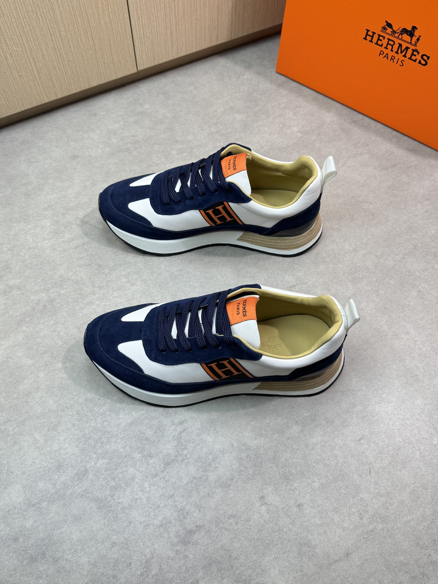 Hermes Men's Nappa & Suede Leather Low-Top Sneakers - Casual & Stylish 4 i1743183586 6486 2